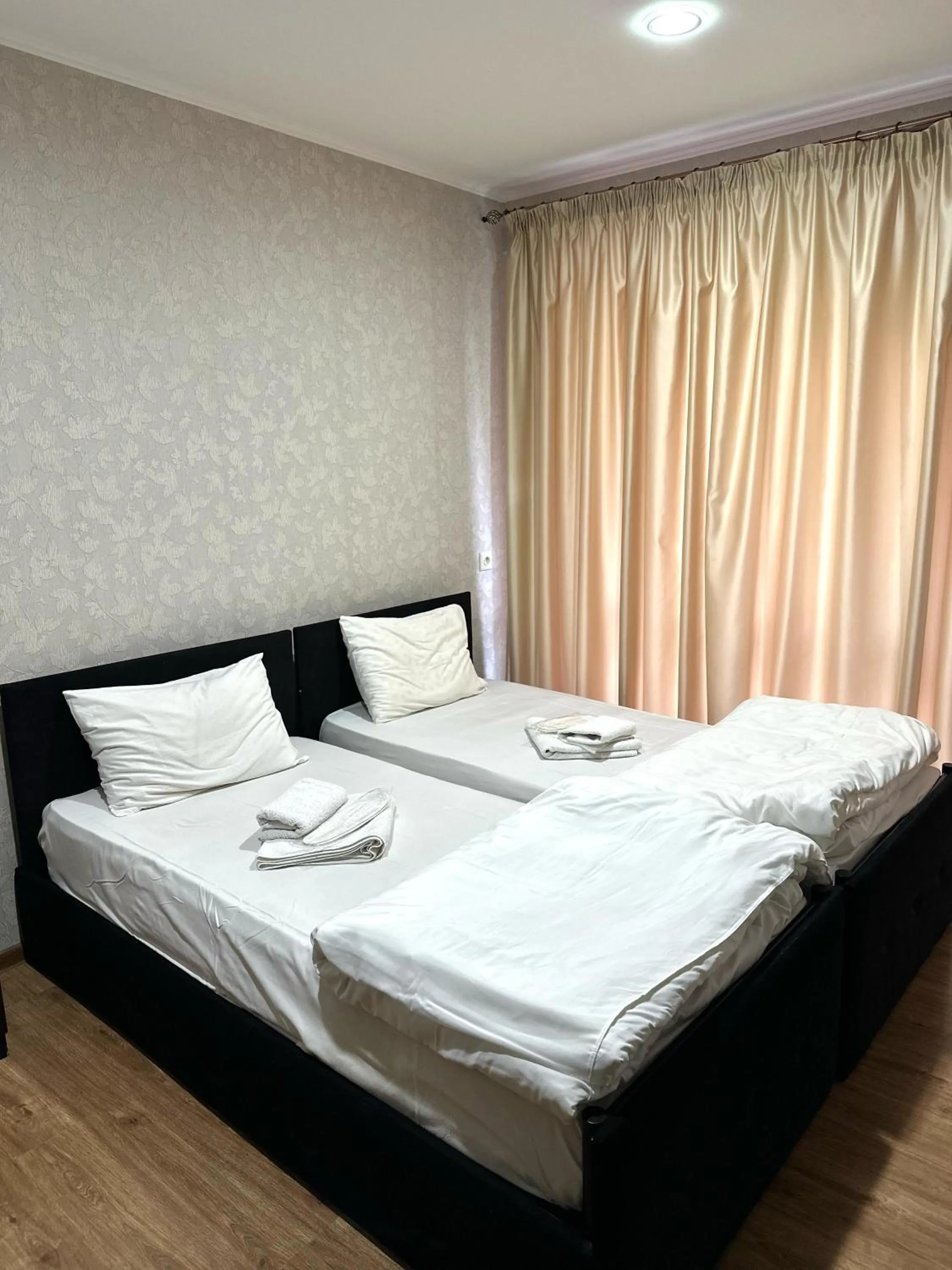 Bed in Red Fox Guesthouse