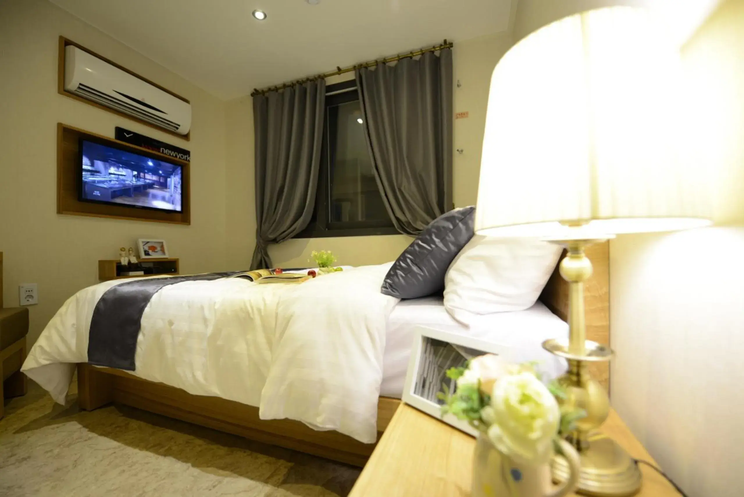 Economy Single Room - Residence in Dunsan Graytone Hotel Economy Single Room - Residence in Dunsan Graytone Hotel