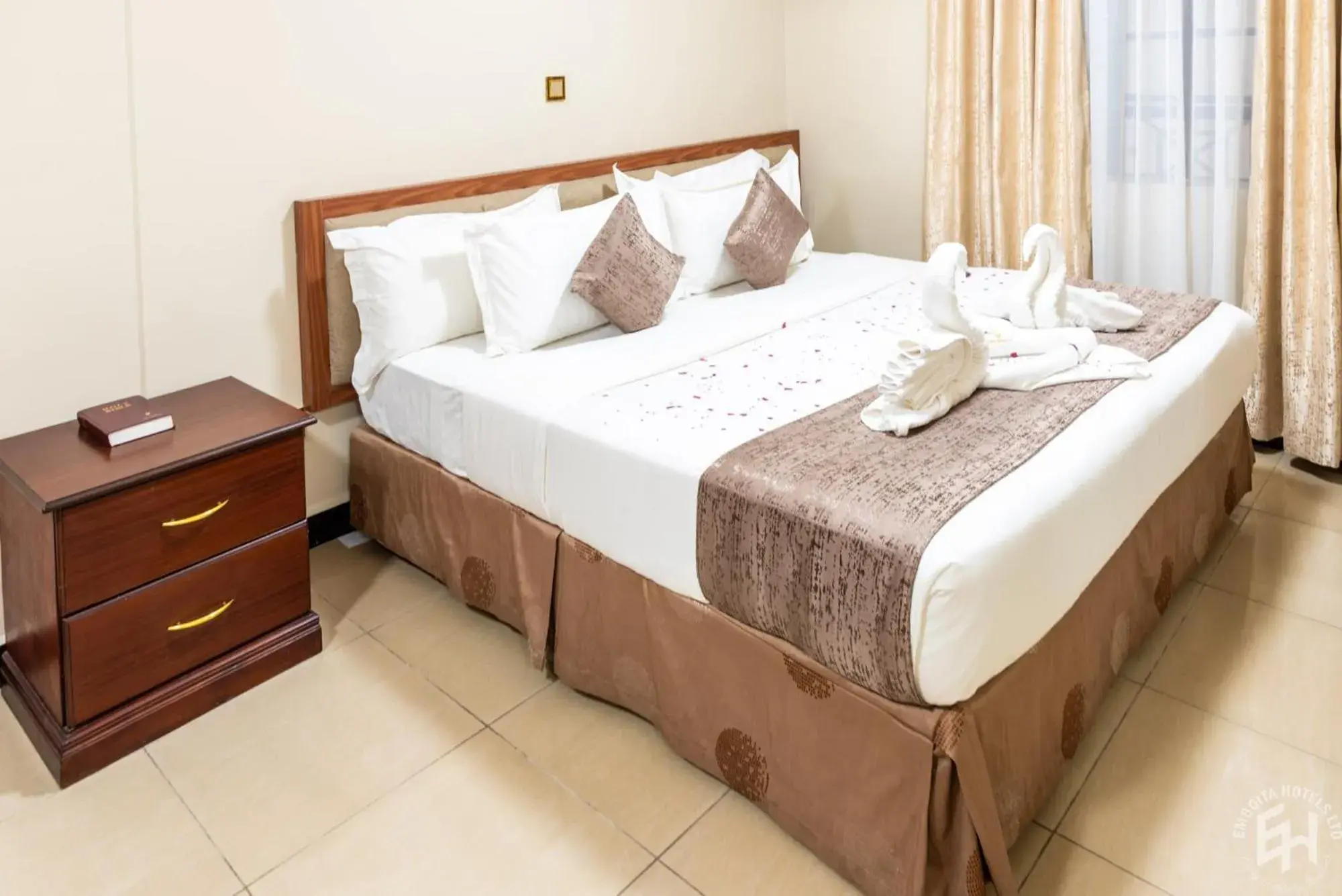 Deluxe Room - single occupancy in Emboita Hotel Limited Deluxe Room - single occupancy in Emboita Hotel Limited