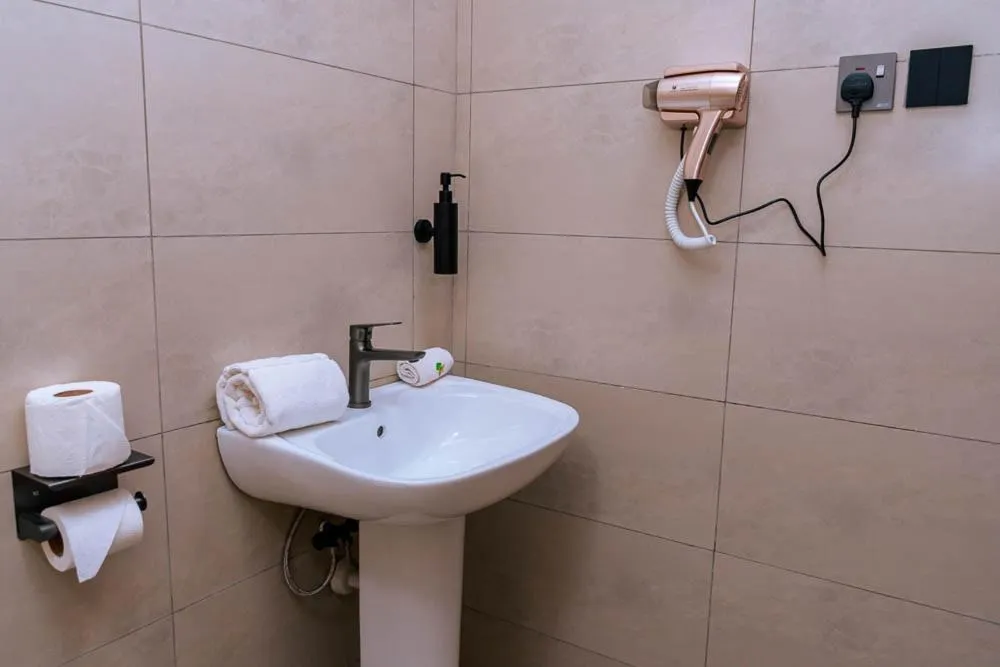 Emboita Hotel Limited