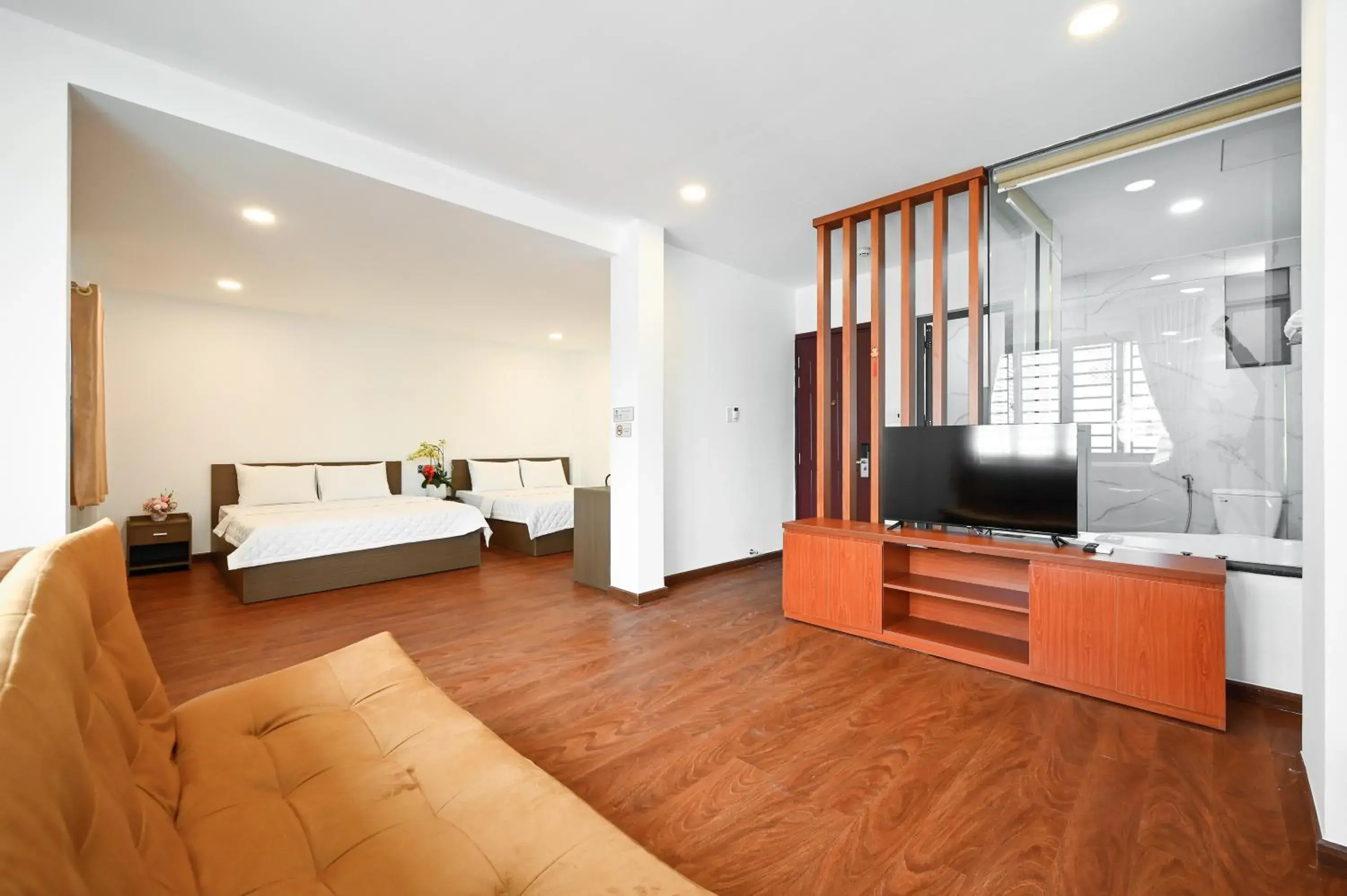 YoKo Airport Saigon Hotel YoKo Airport Saigon Hotel