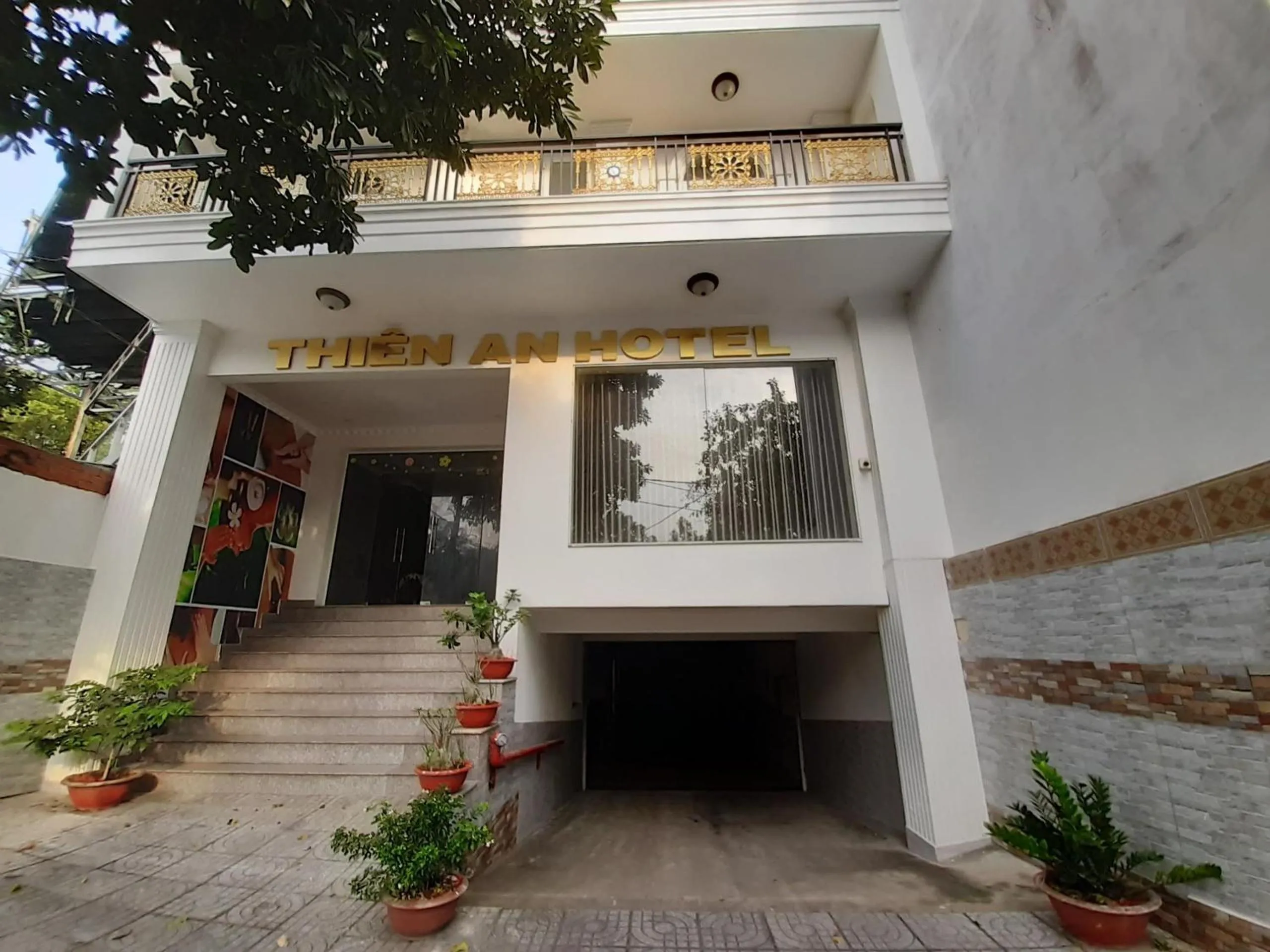 Facade/entrance in Capital O 1221 Thien An Hotel