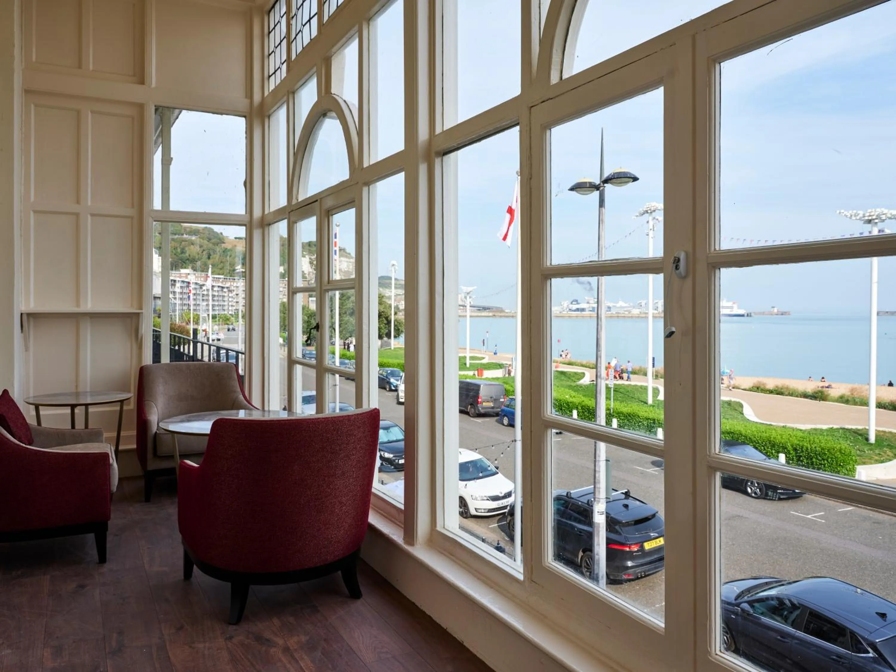 Seating area in Dover Marina Hotel & Spa, Tapestry Collection by Hilton