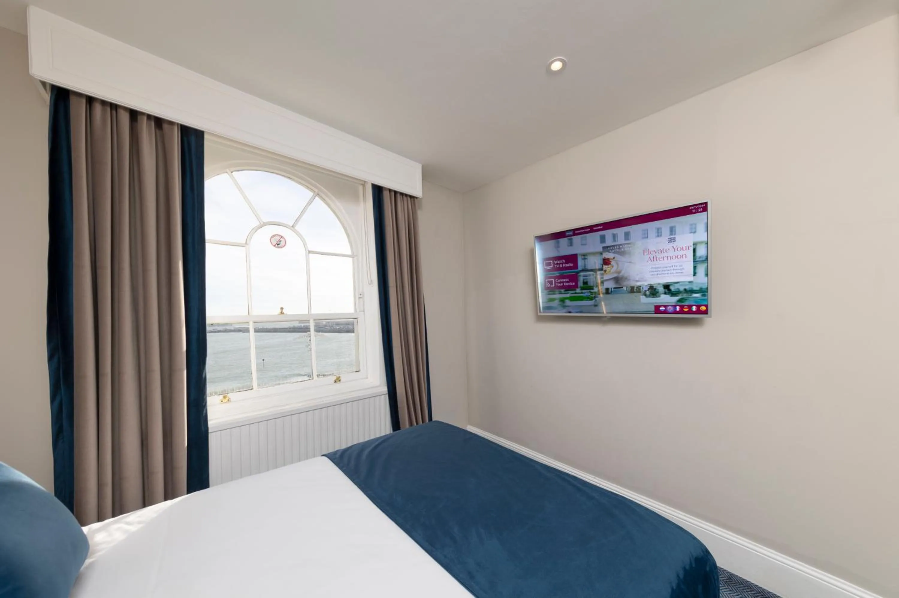 View (from property/room), Bed in Dover Marina Hotel & Spa, Tapestry Collection by Hilton