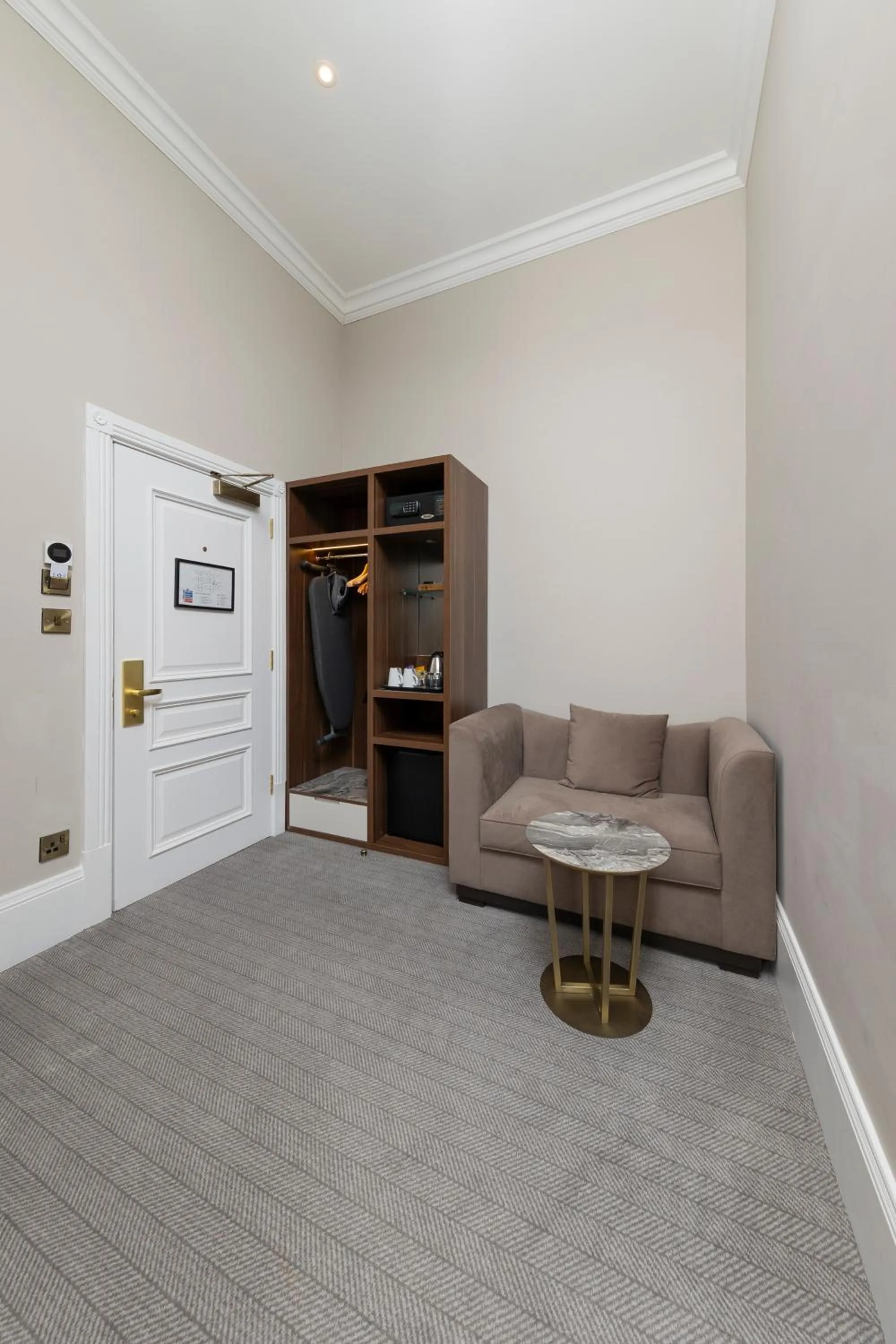 Seating area in Dover Marina Hotel & Spa, Tapestry Collection by Hilton