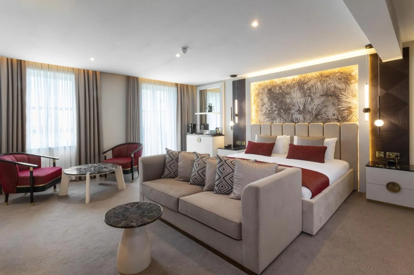 Bedroom, Bed in Dover Marina Hotel & Spa, Tapestry Collection by Hilton