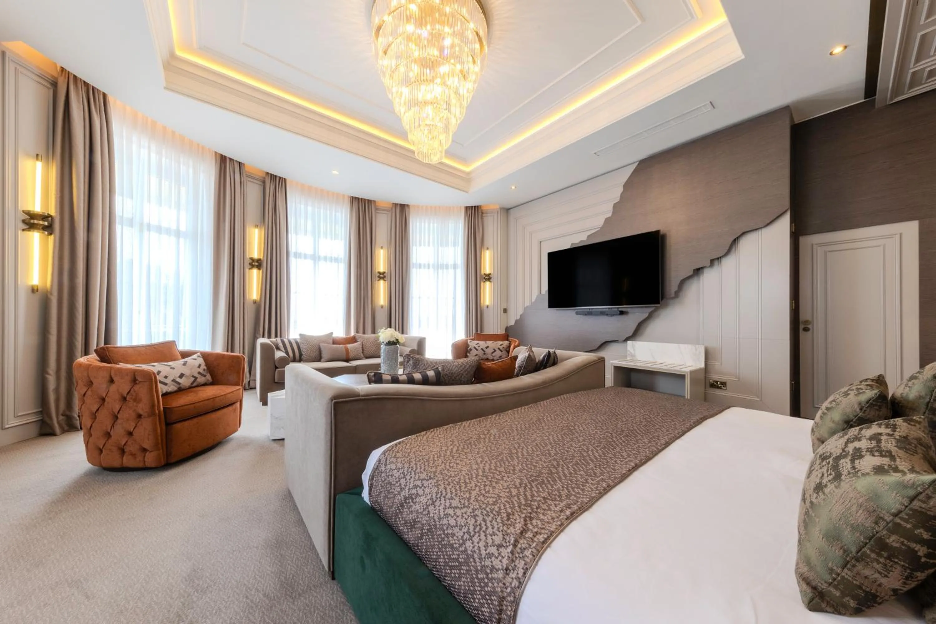 Sea view, Bed in Dover Marina Hotel & Spa, Tapestry Collection by Hilton