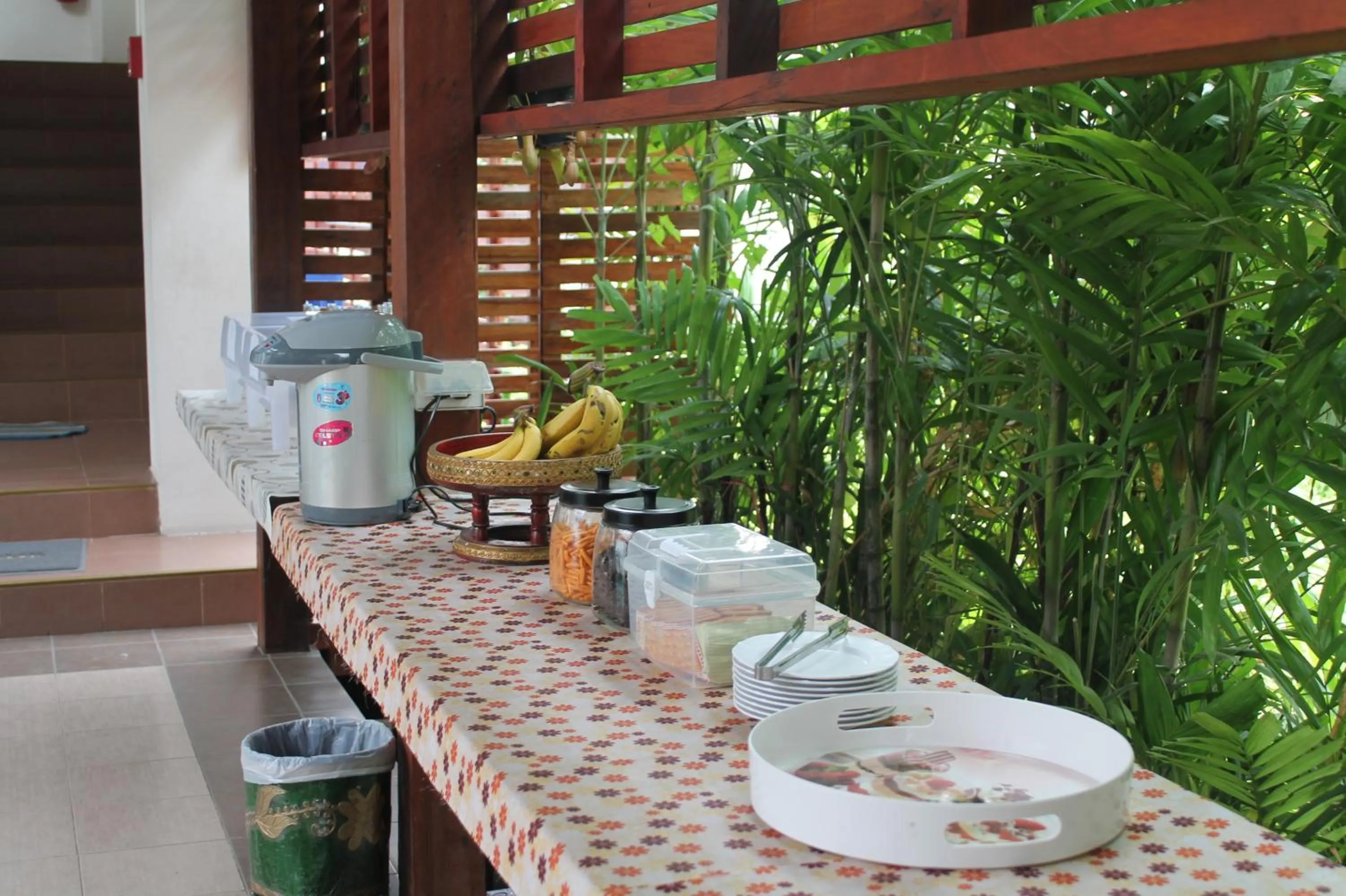 Food and drinks in Huen Chan Thip