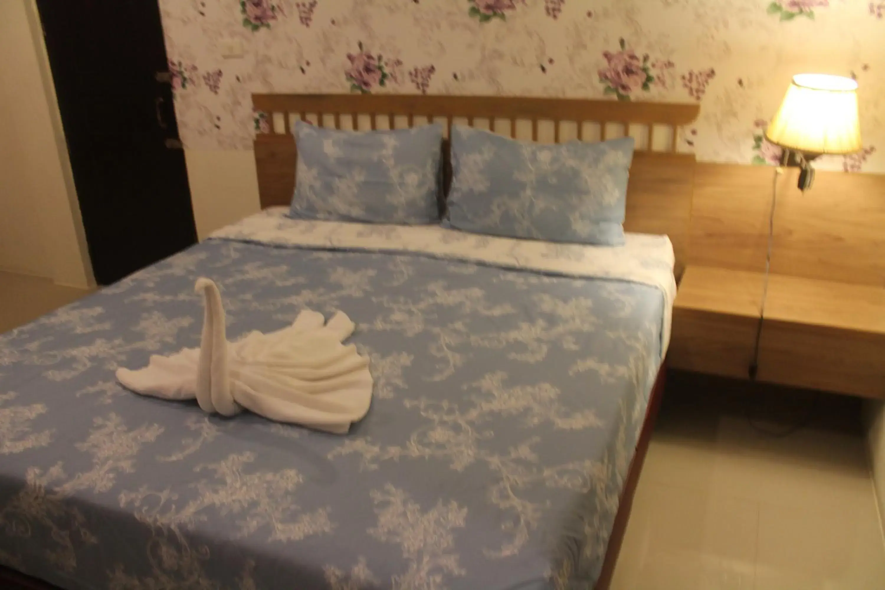Deluxe Double Room in Huen Chan Thip Deluxe Double Room in Huen Chan Thip