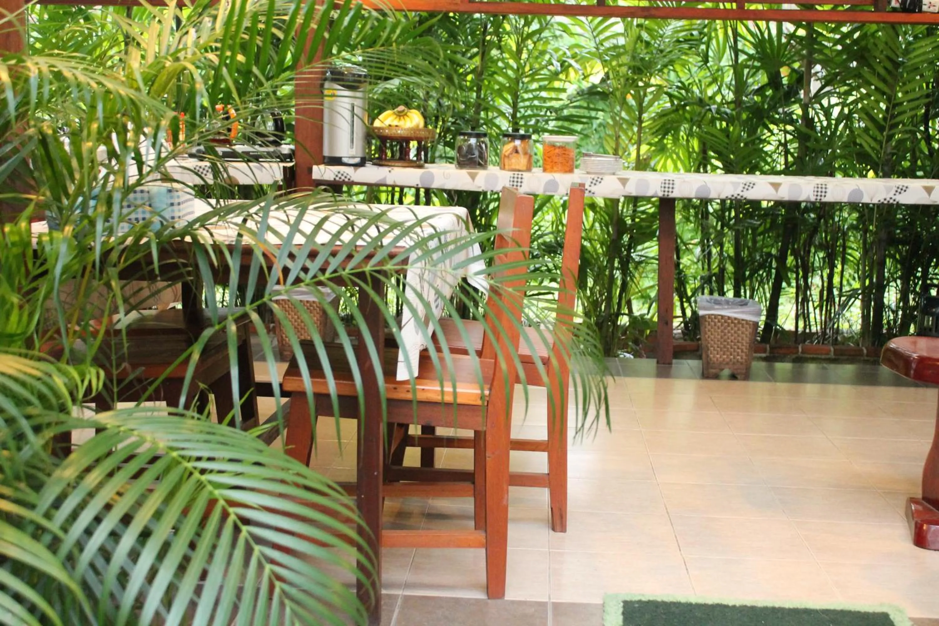 Patio in Huen Chan Thip