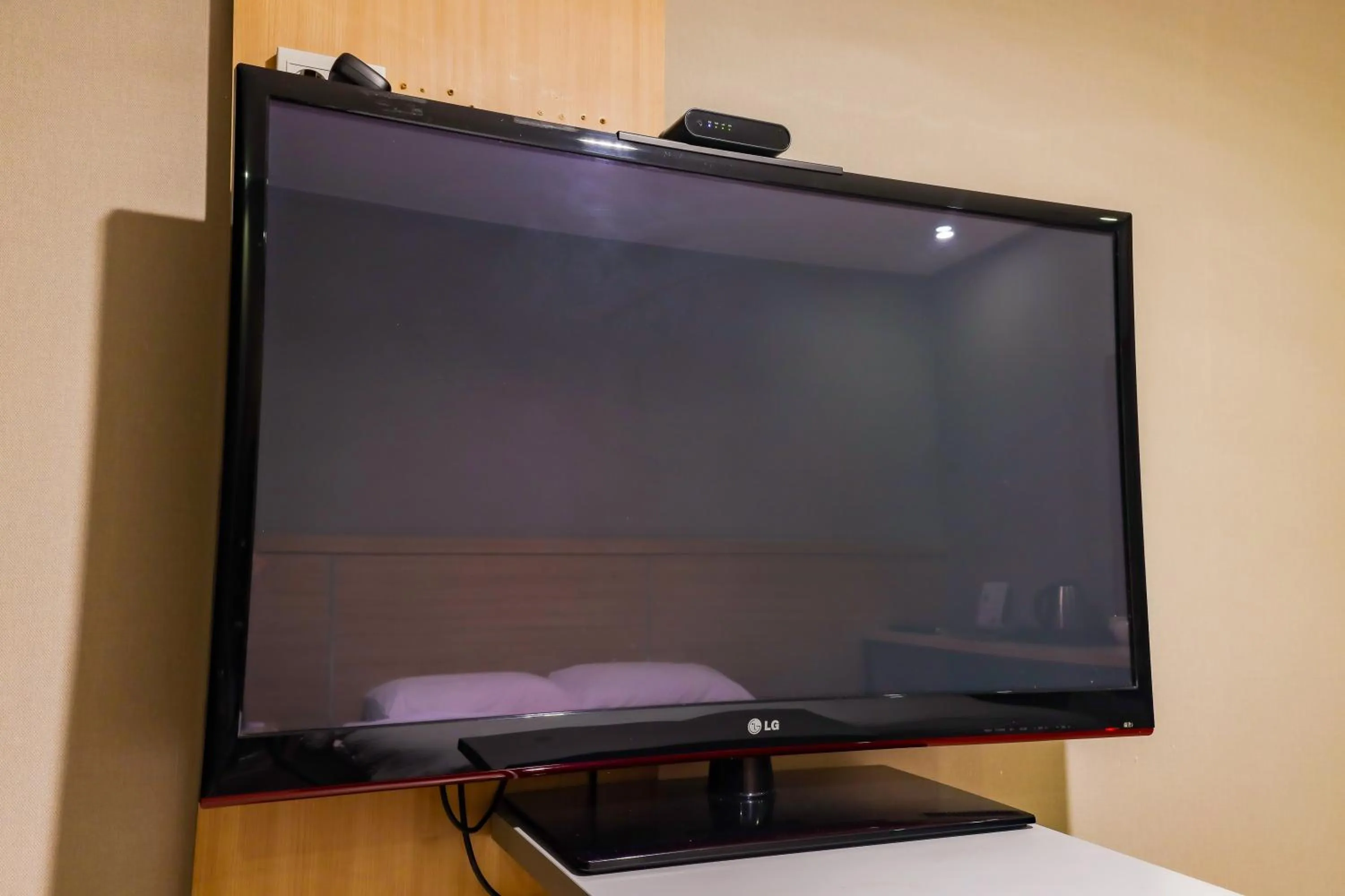 TV and multimedia in Hotel KABO