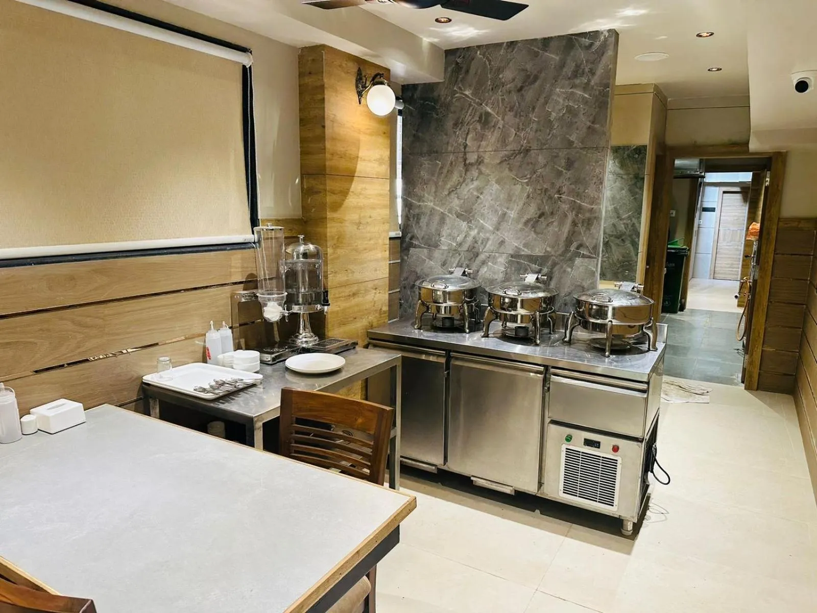 HOTEL AMBER PARAMOUNT