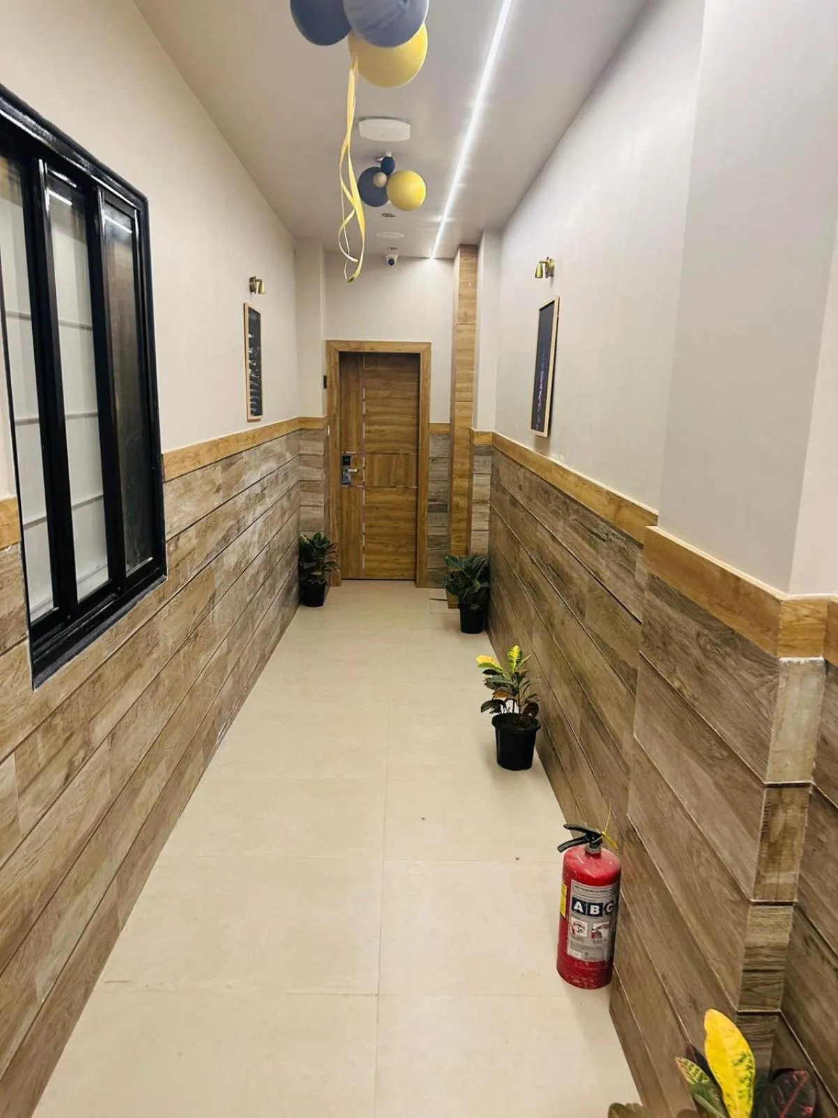 HOTEL AMBER PARAMOUNT