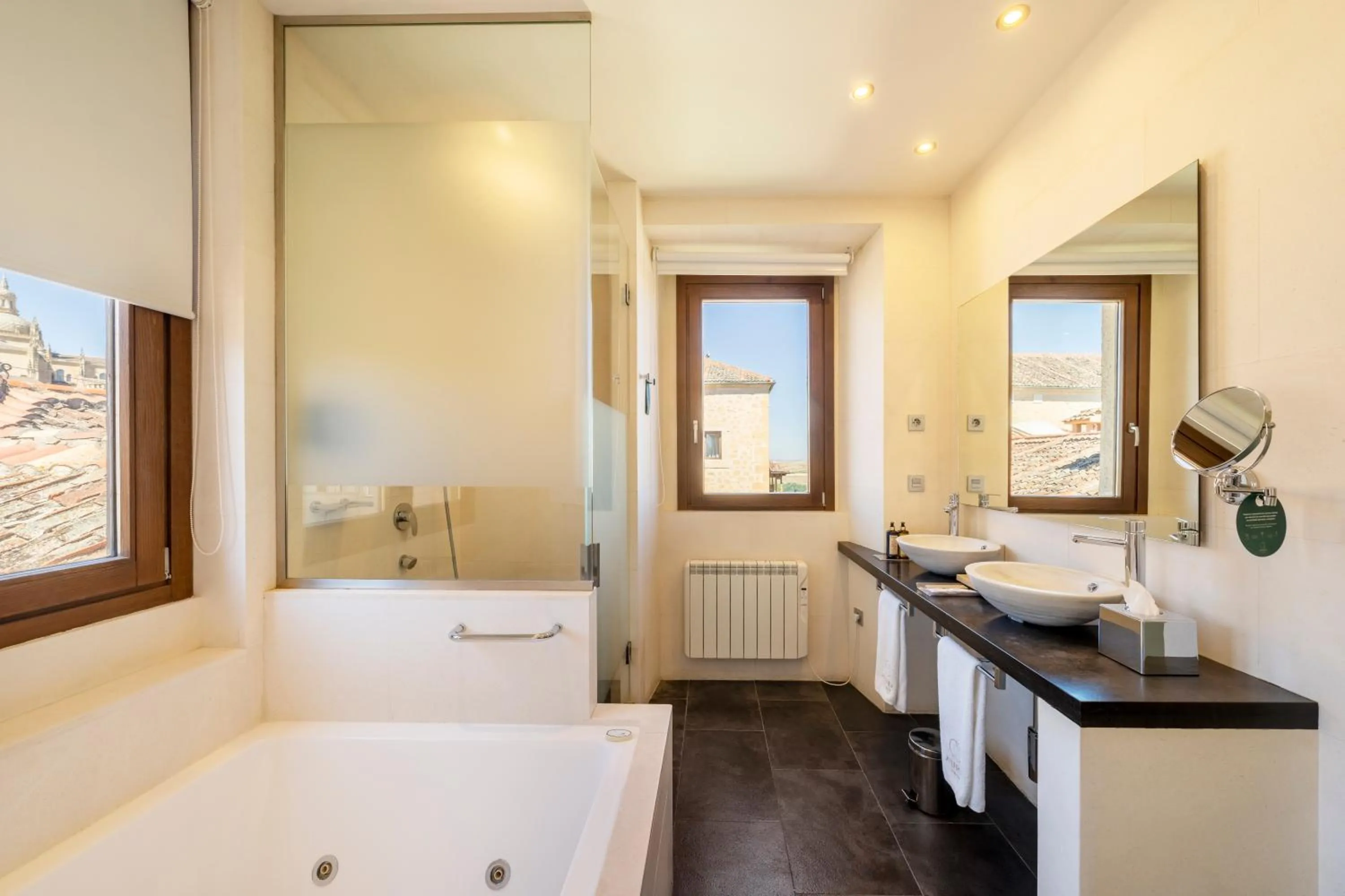 Bathroom in Áurea Convento Capuchinos by Eurostars Hotel Company