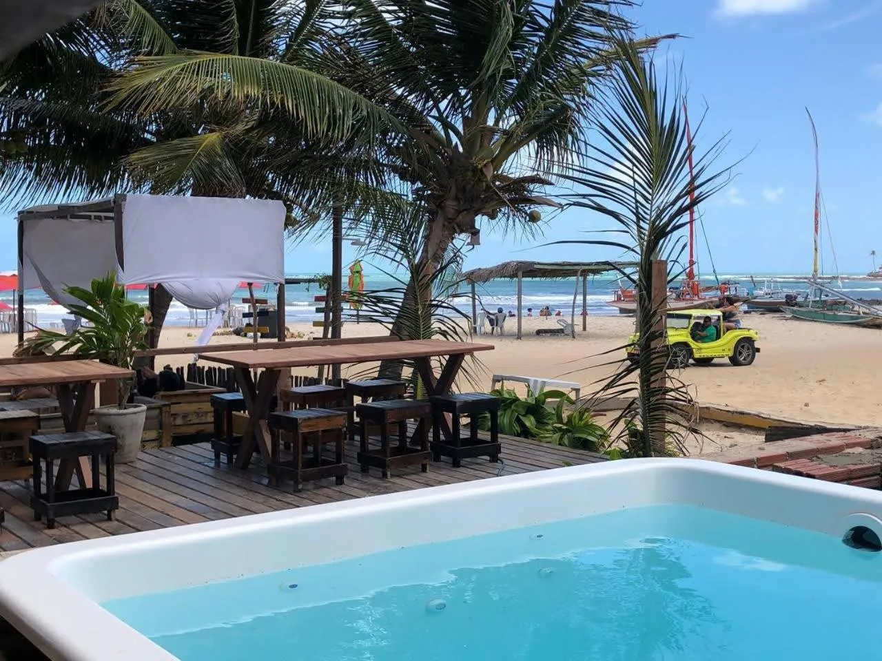 Restaurant/places to eat in POUSADA GENIPABU PRAIA