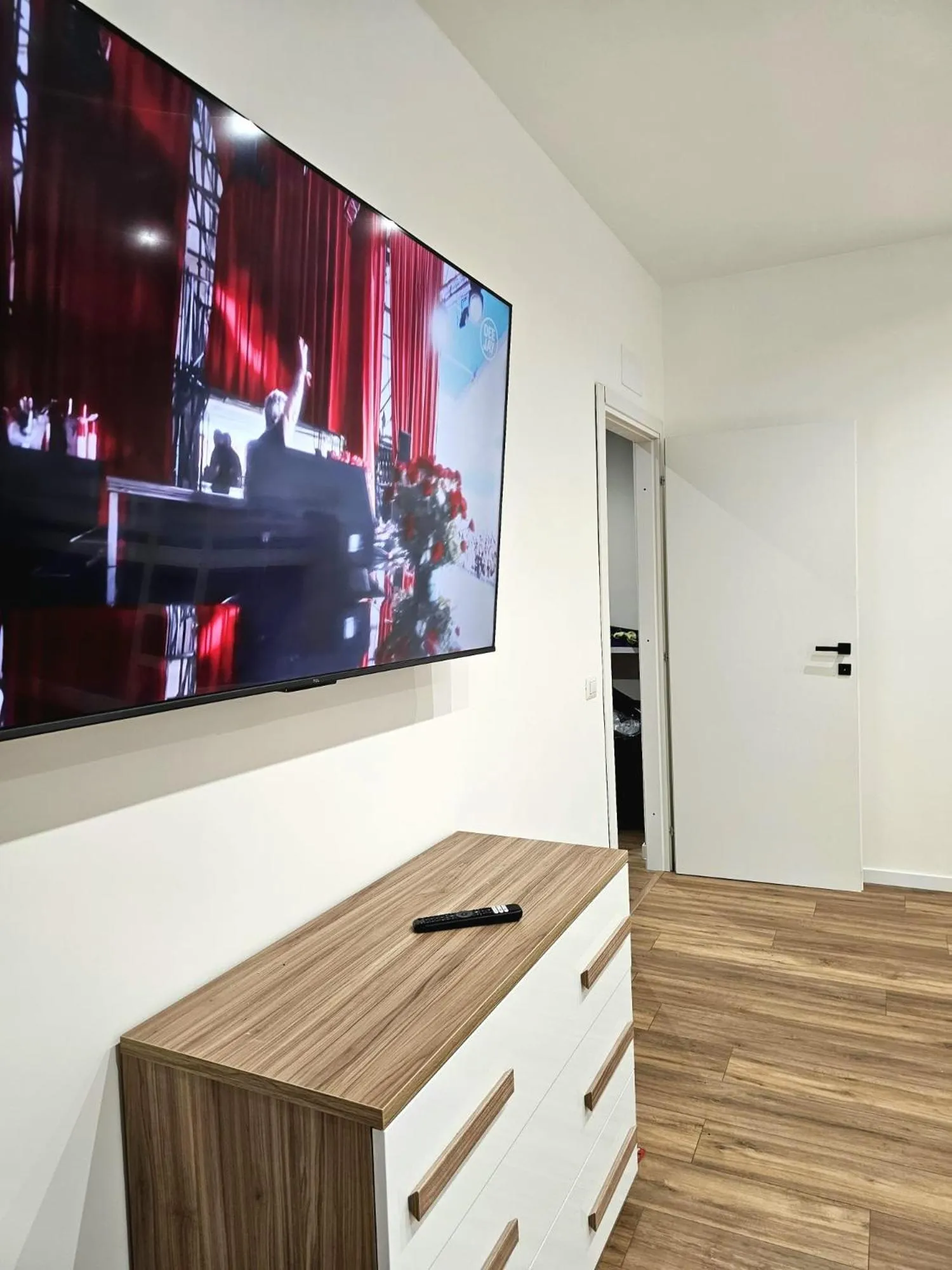 TV and multimedia in Ricettiva Cipro San Pietro e Musei Vaticani