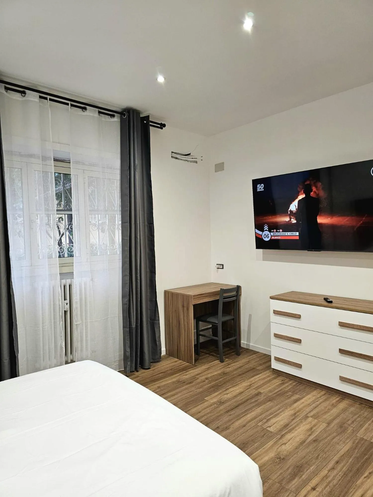 Seating area, Bed in Ricettiva Cipro San Pietro e Musei Vaticani