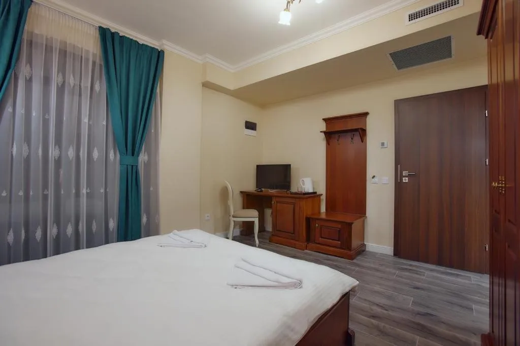 Bed in Hotel Imperium