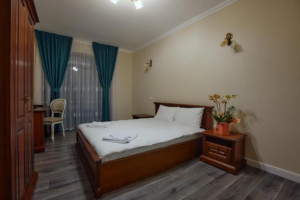 Bed in Hotel Imperium