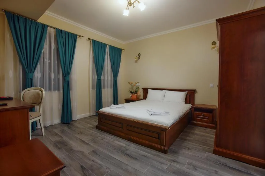 Bed in Hotel Imperium