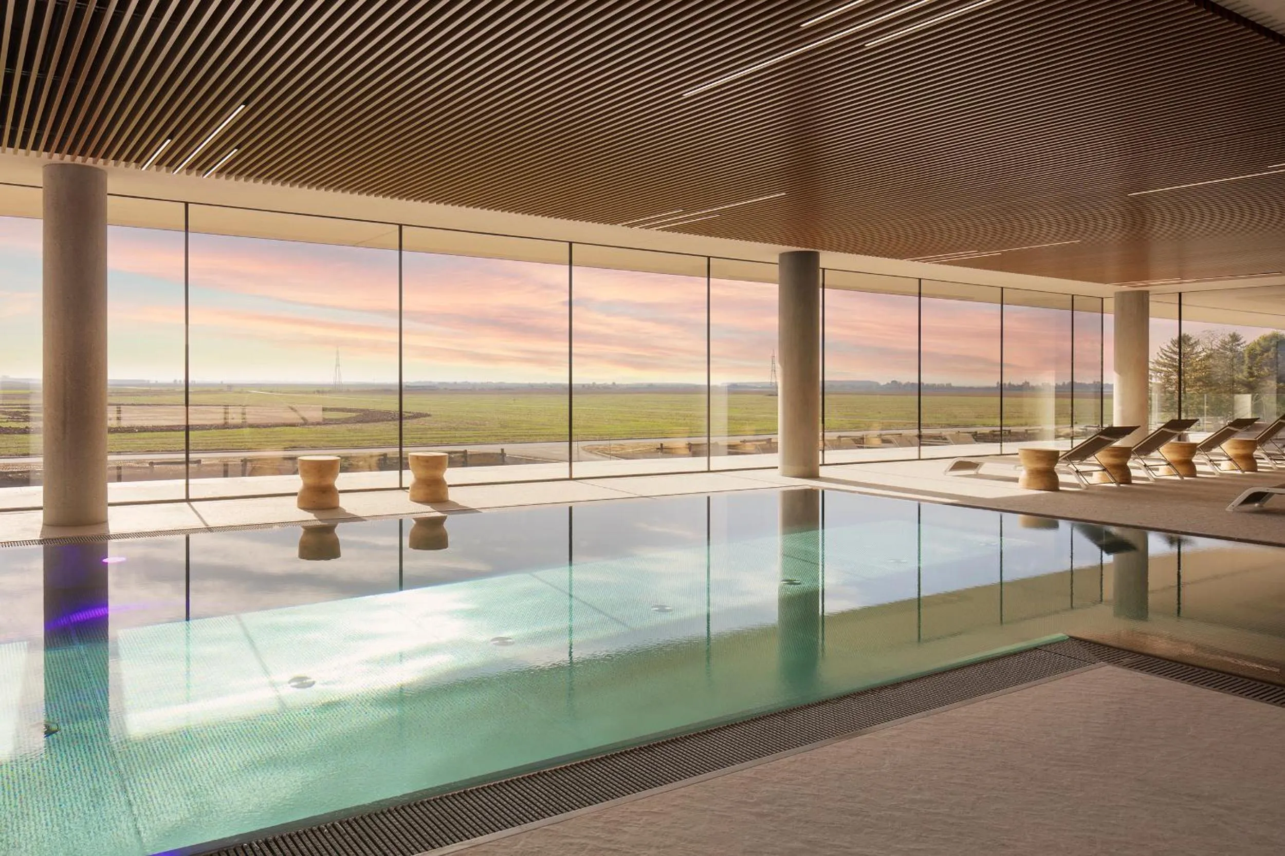 Swimming pool in Hotel Materra