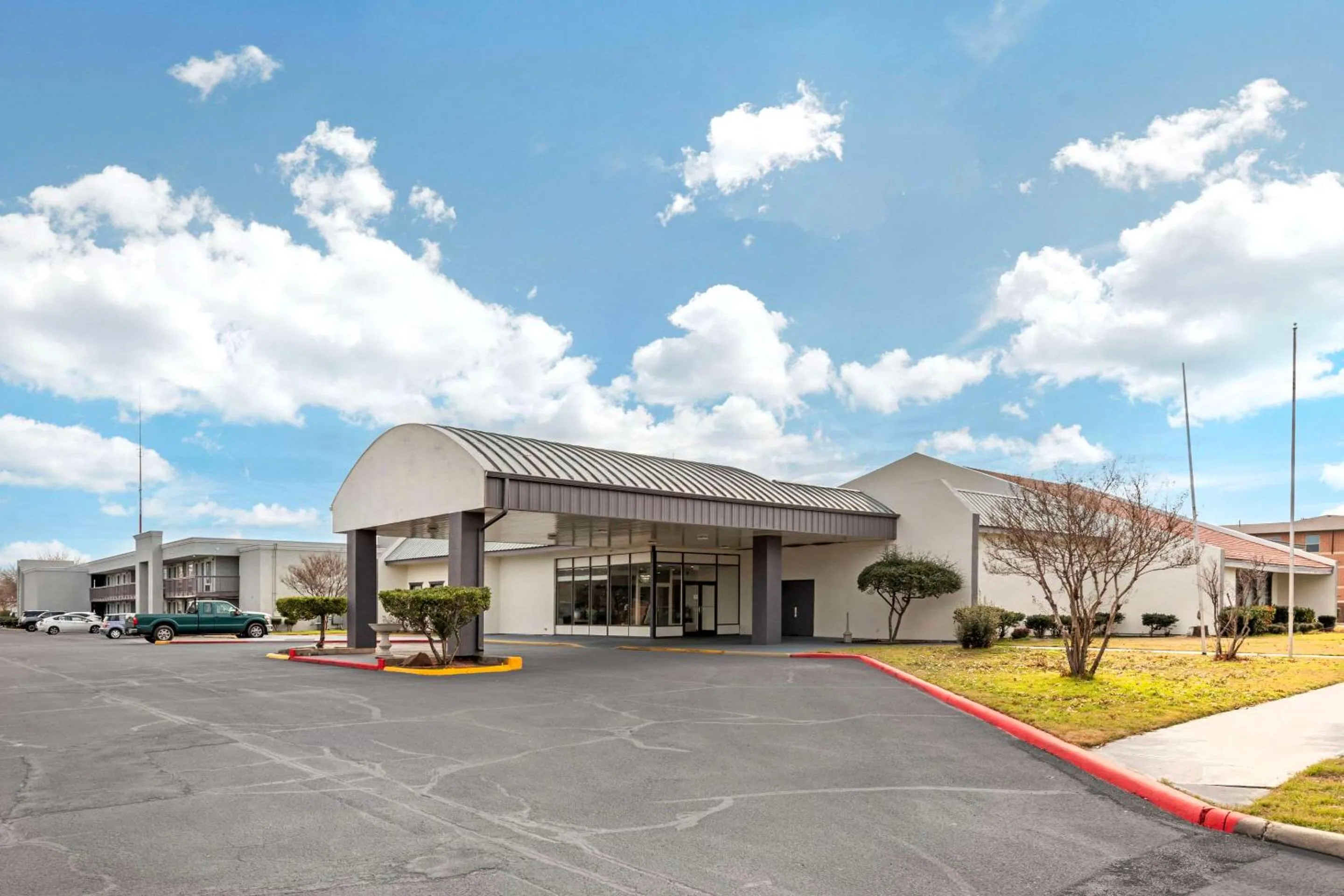 Property building in Suburban Studios Gainesville