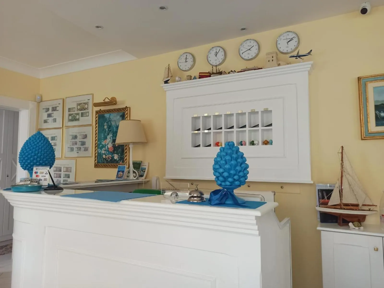 Lobby or reception in Falli Exclusive Rooms and Breakfast -Boutique B&B-