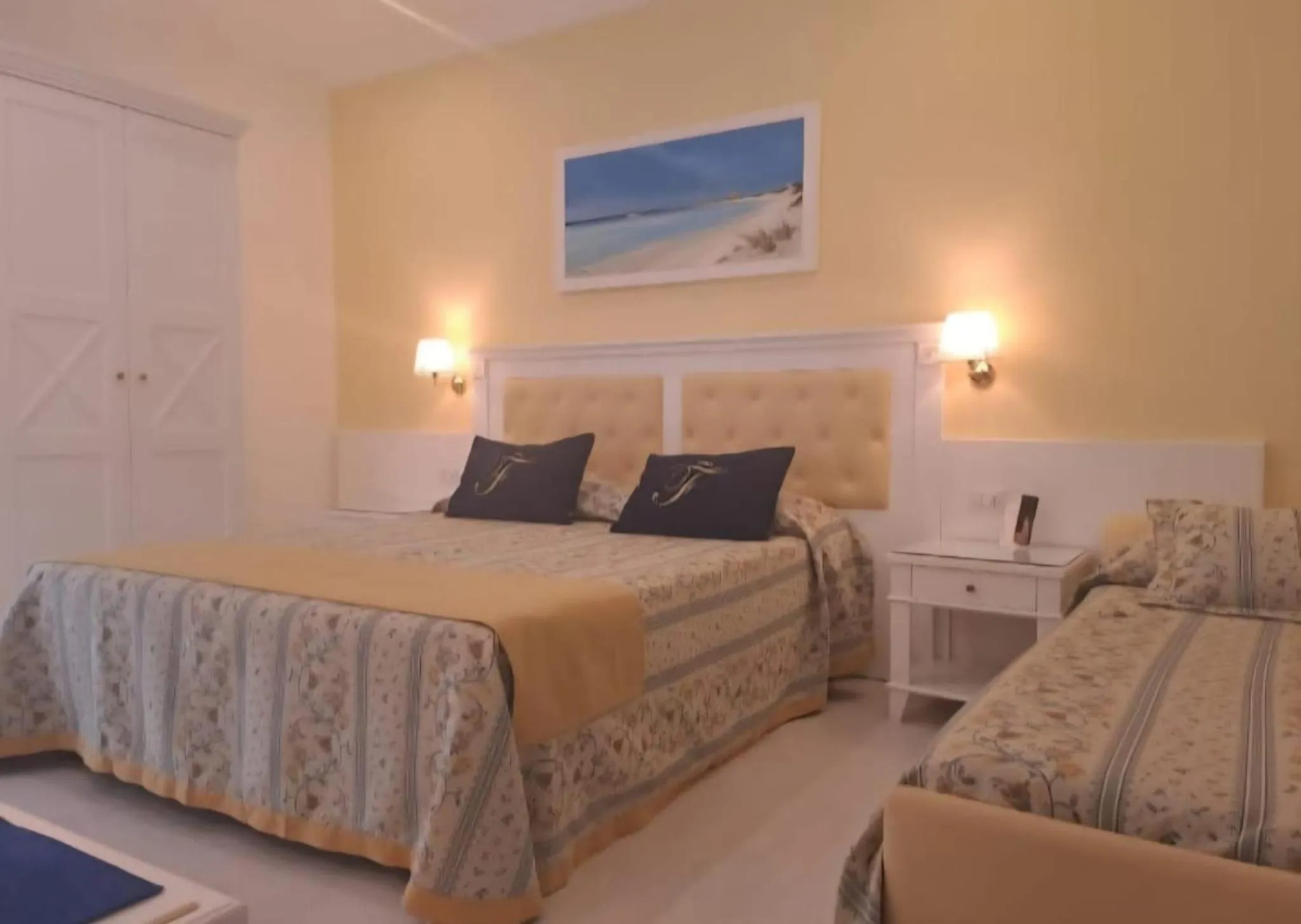 Bed in Falli Exclusive Rooms and Breakfast -Boutique B&B-