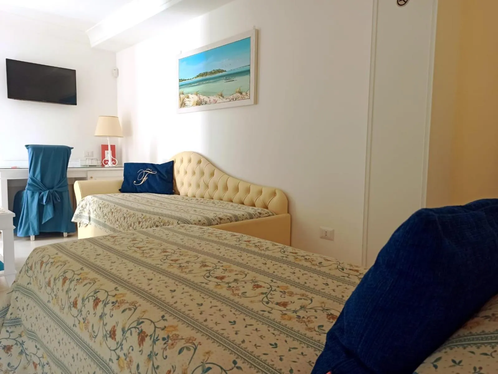 Bed in Falli Exclusive Rooms and Breakfast -Boutique B&B-
