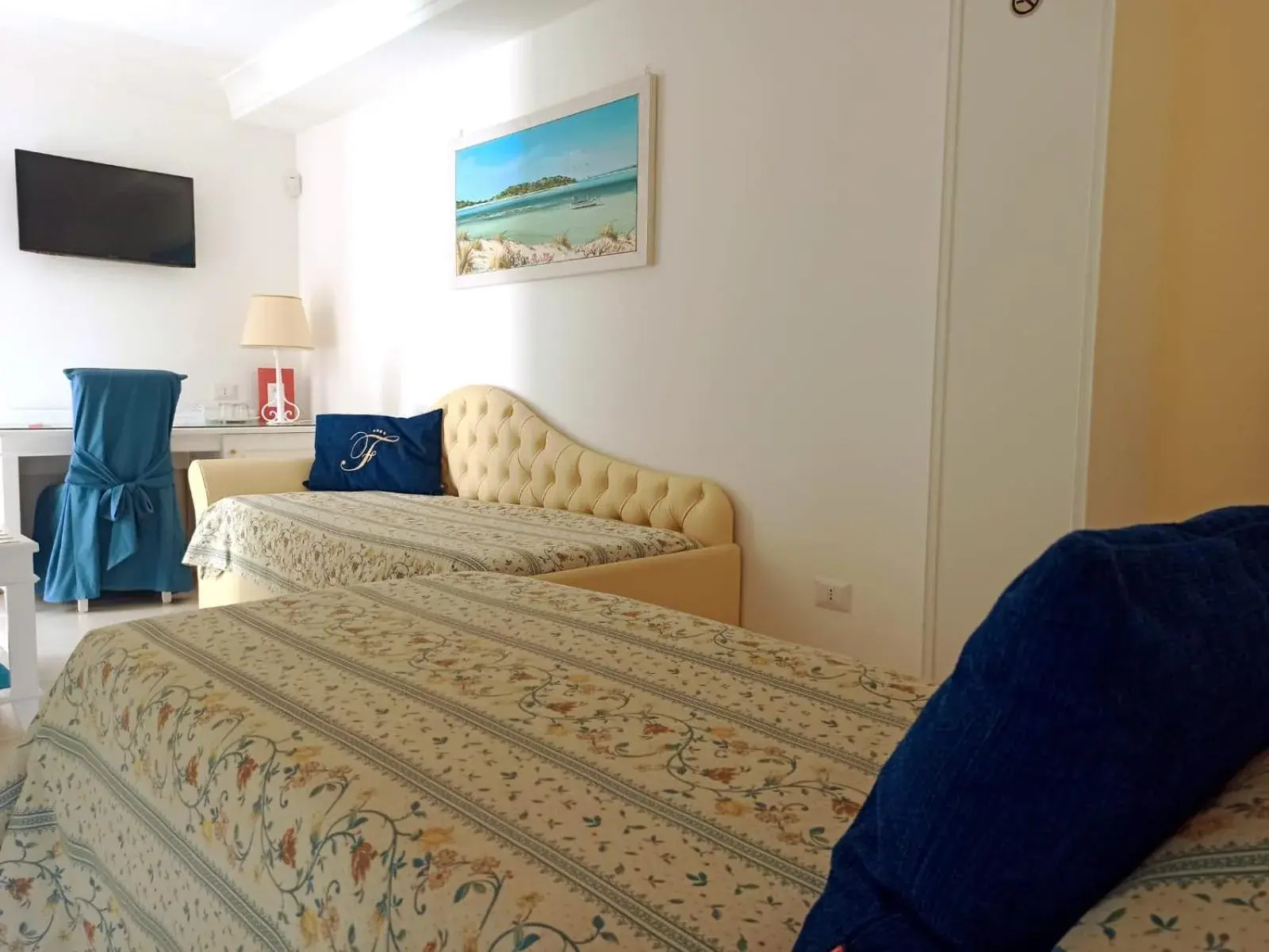 Deluxe Twin Room in Falli Exclusive Rooms and Breakfast -Boutique B&B- Deluxe Twin Room in Falli Exclusive Rooms and Breakfast -Boutique B&B-