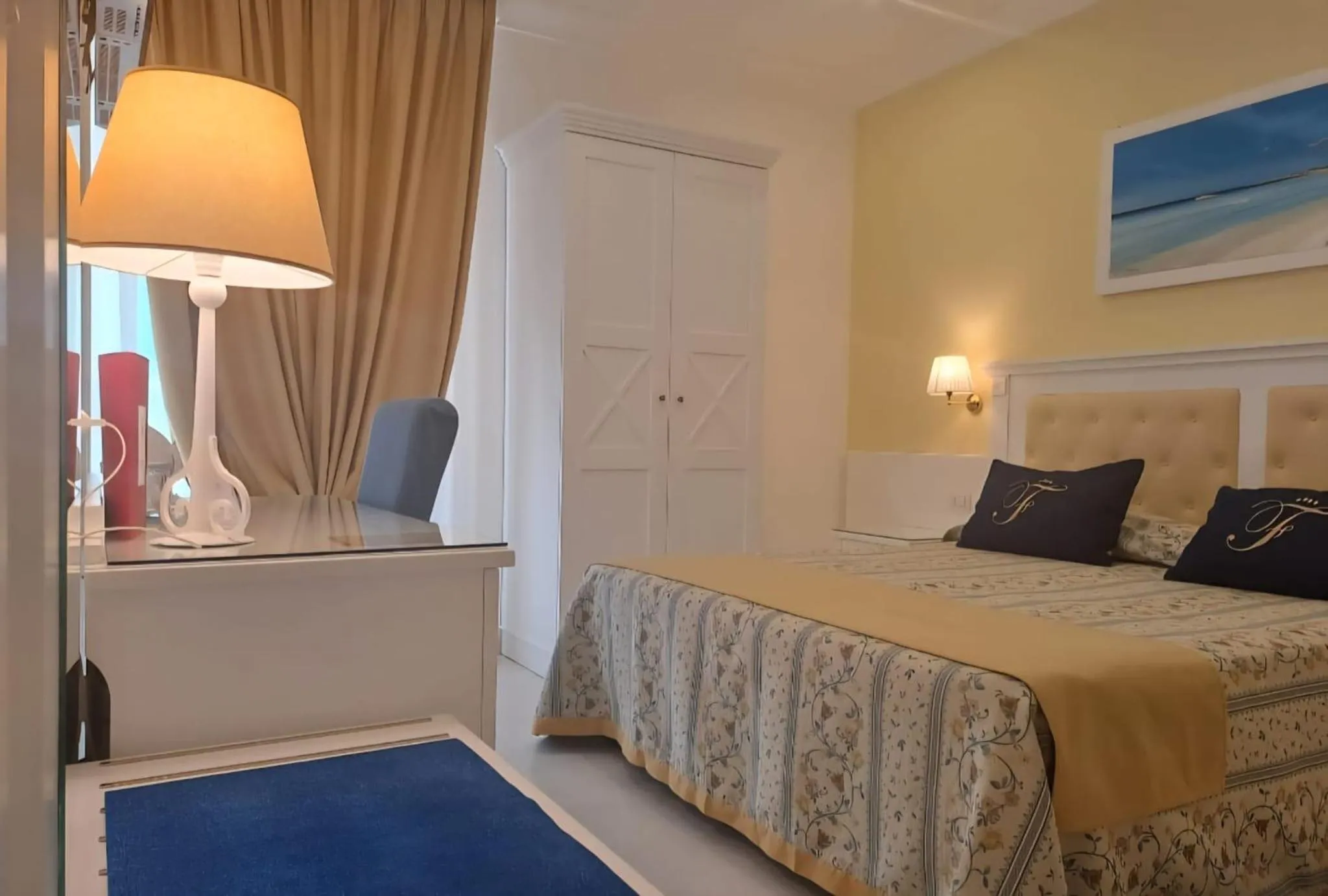 Bed in Falli Exclusive Rooms and Breakfast -Boutique B&B-