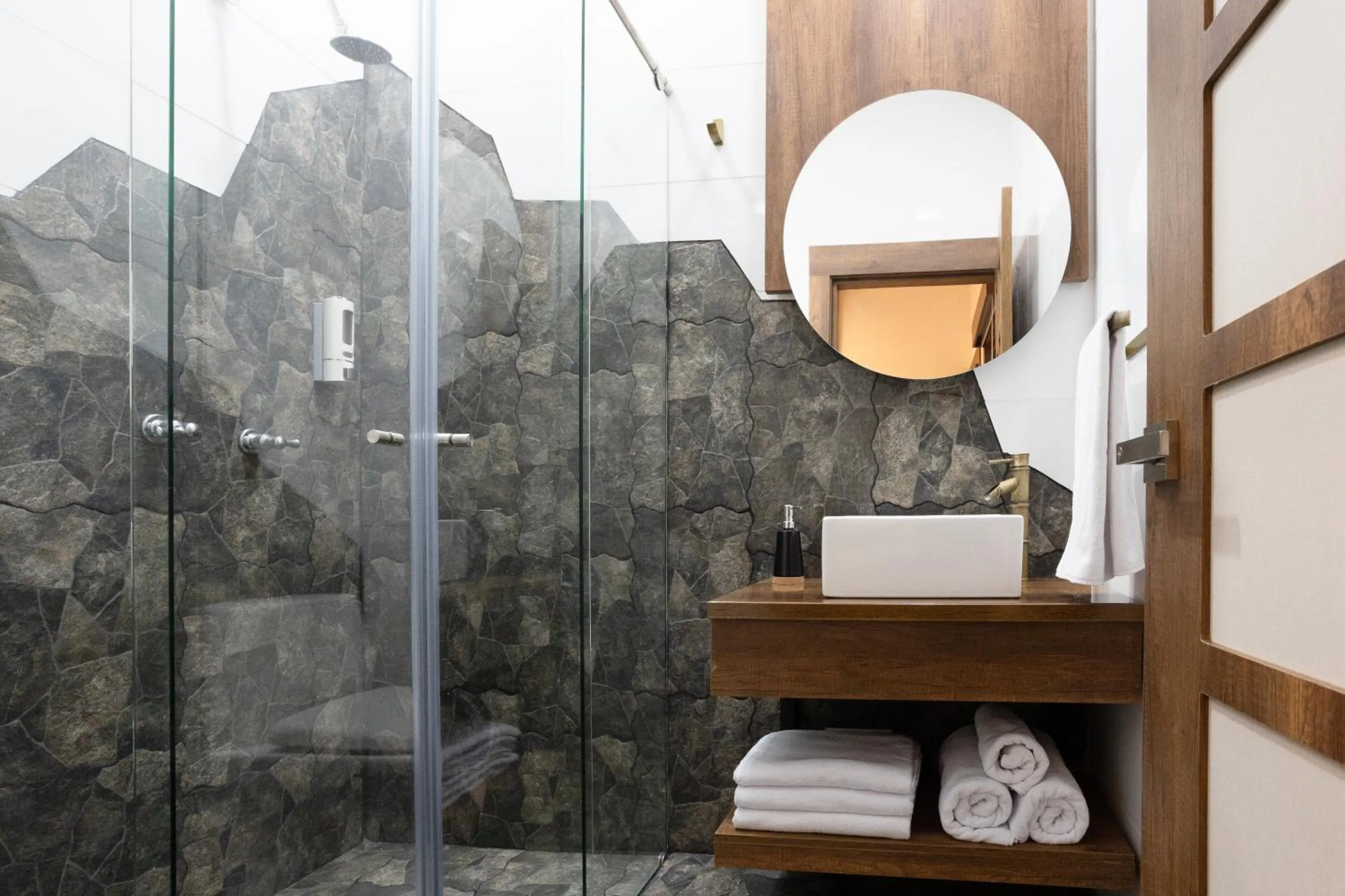 Shower in Prixma Hotel