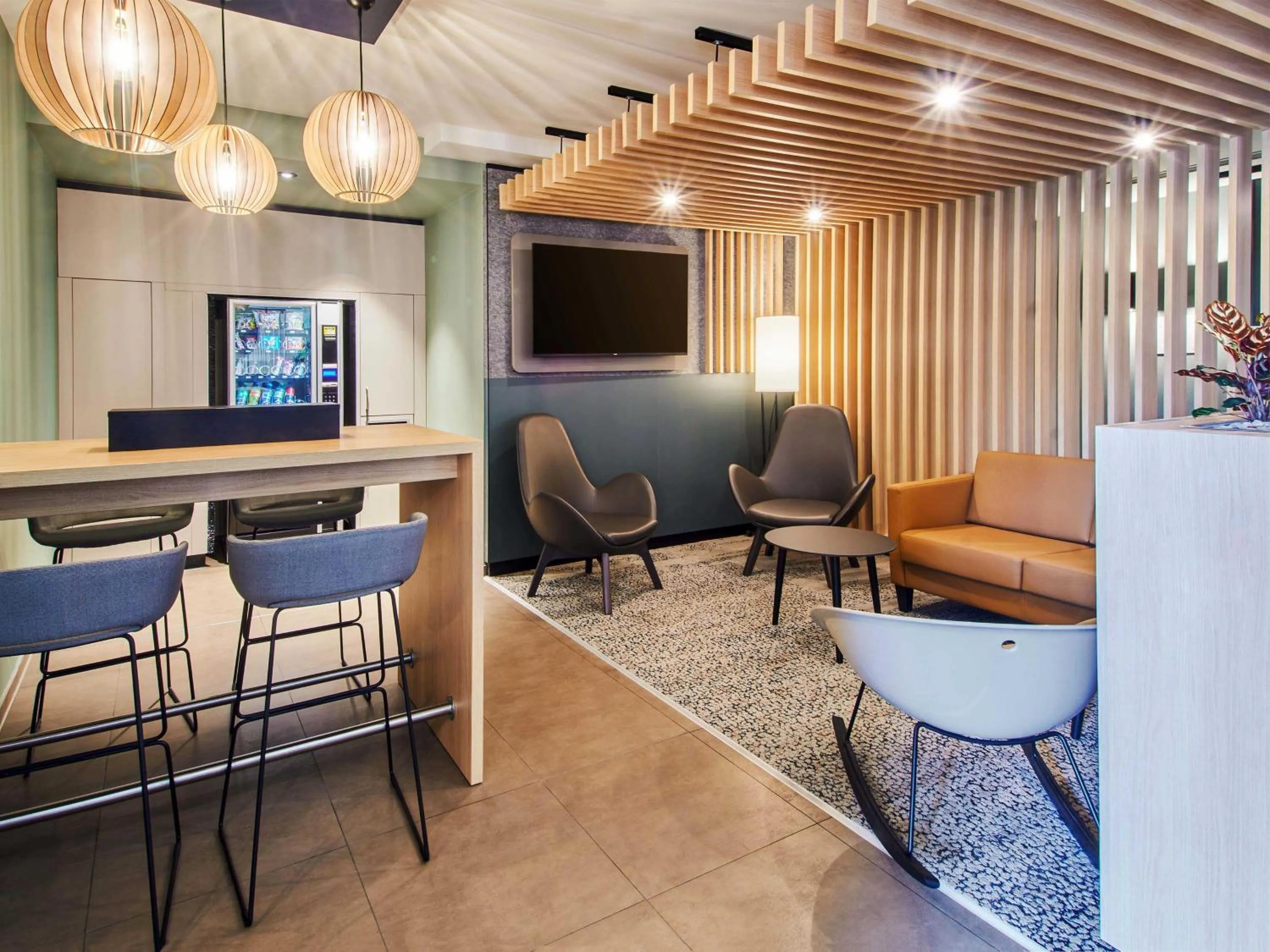 Lobby or reception in B&B Hotel Bad Homburg