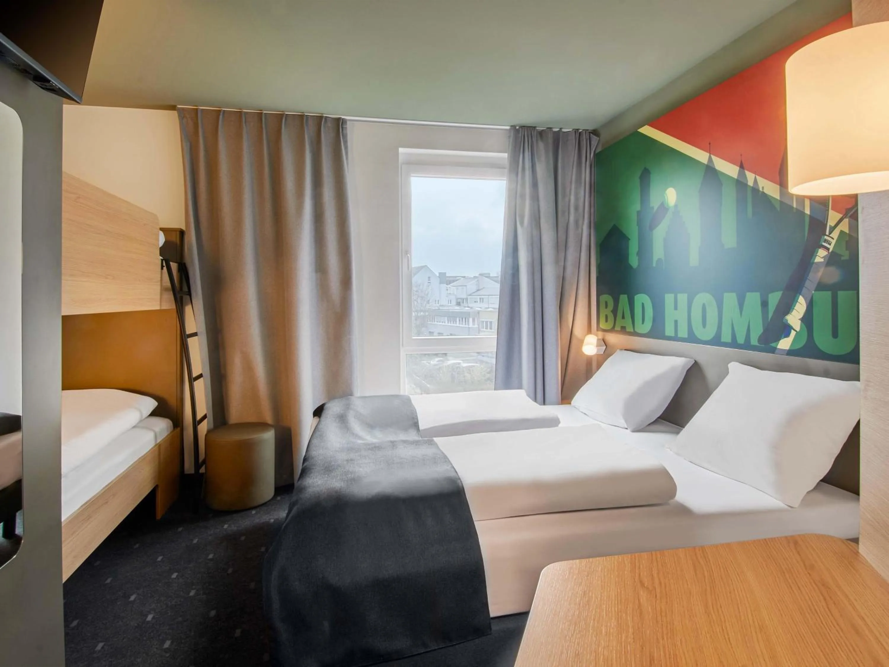 Photo of the whole room, Bed in B&B Hotel Bad Homburg