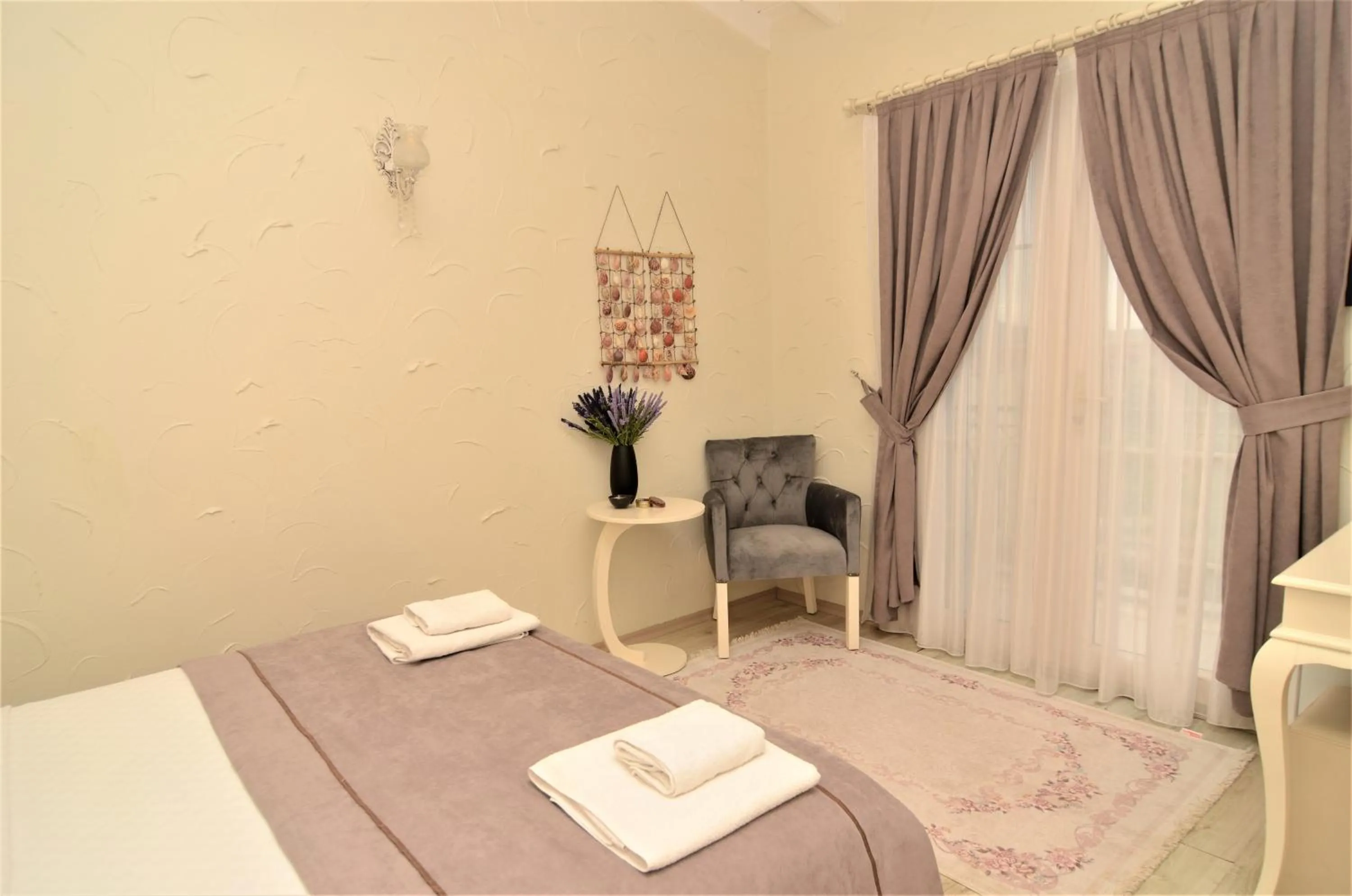 Bed in Alacati Eldoris Butik Hotel