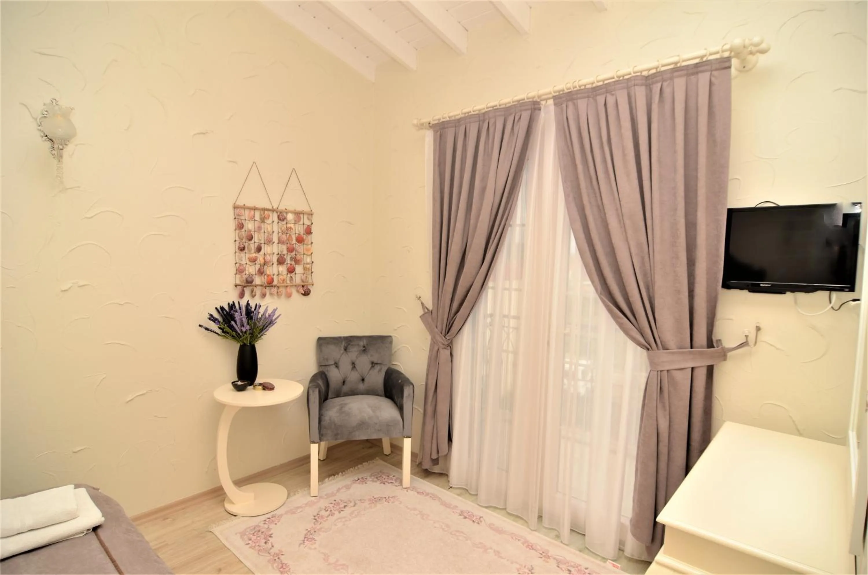 Alacati Eldoris Butik Hotel