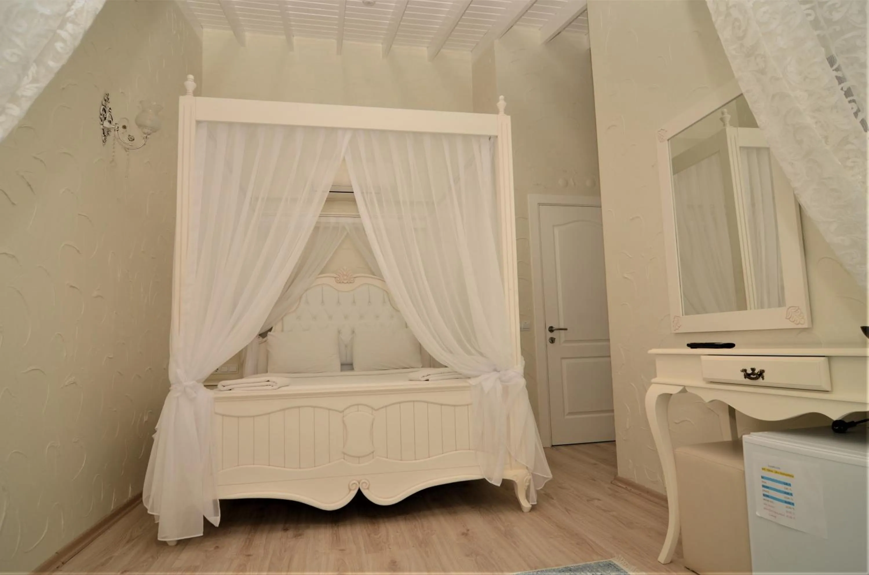 Bed in Alacati Eldoris Butik Hotel