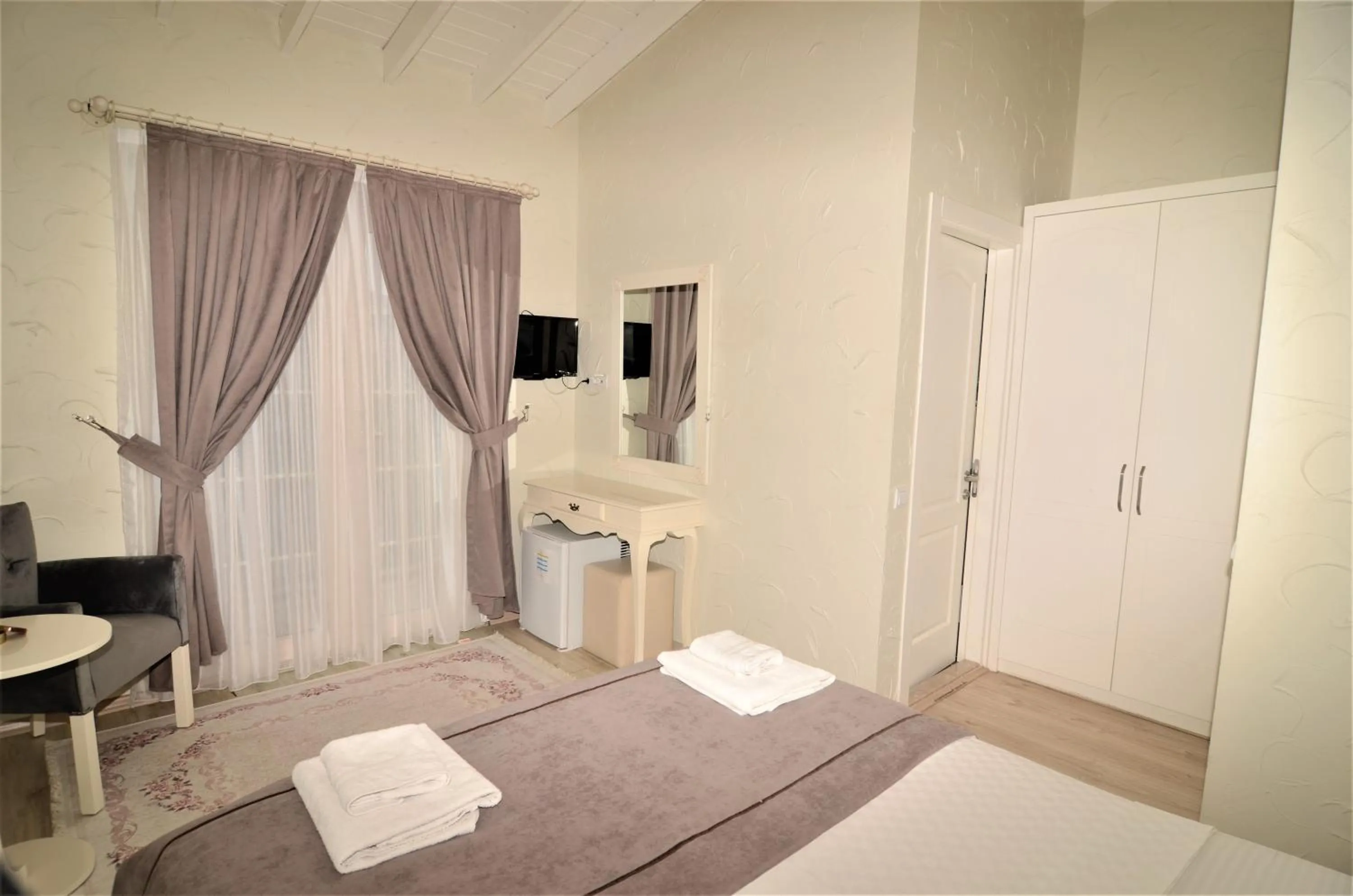 Bed in Alacati Eldoris Butik Hotel