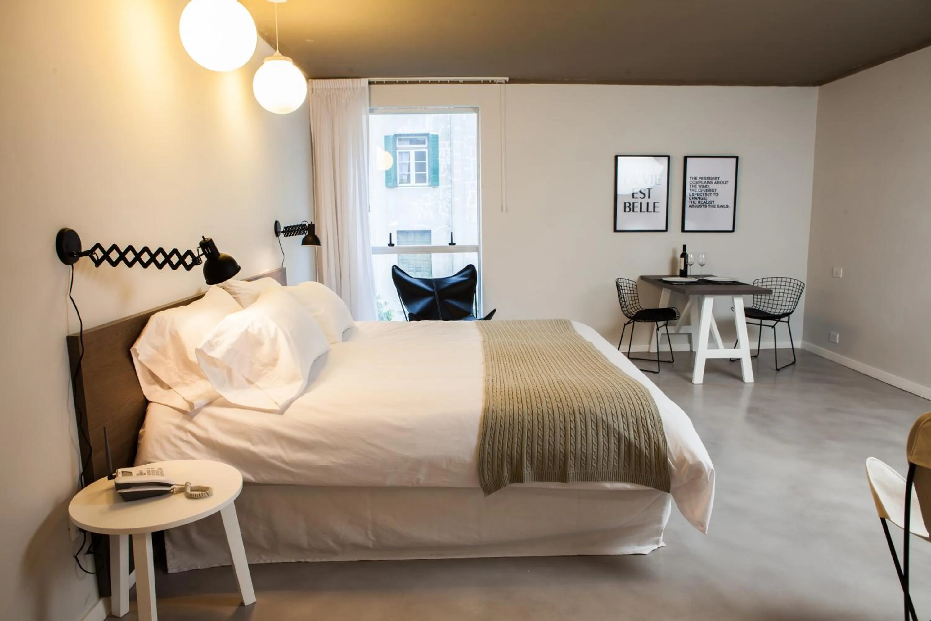 Bed in Babel Studios