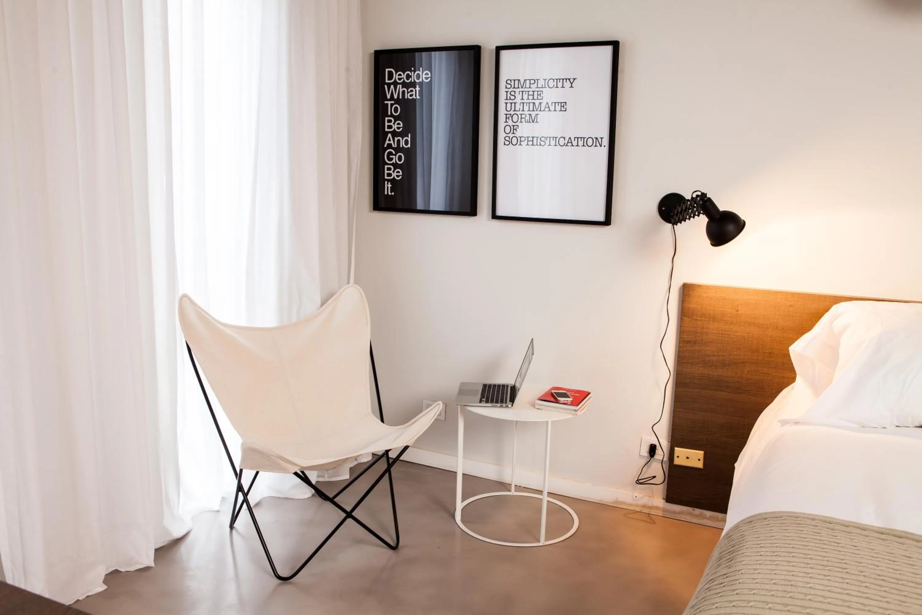 Bed in Babel Studios