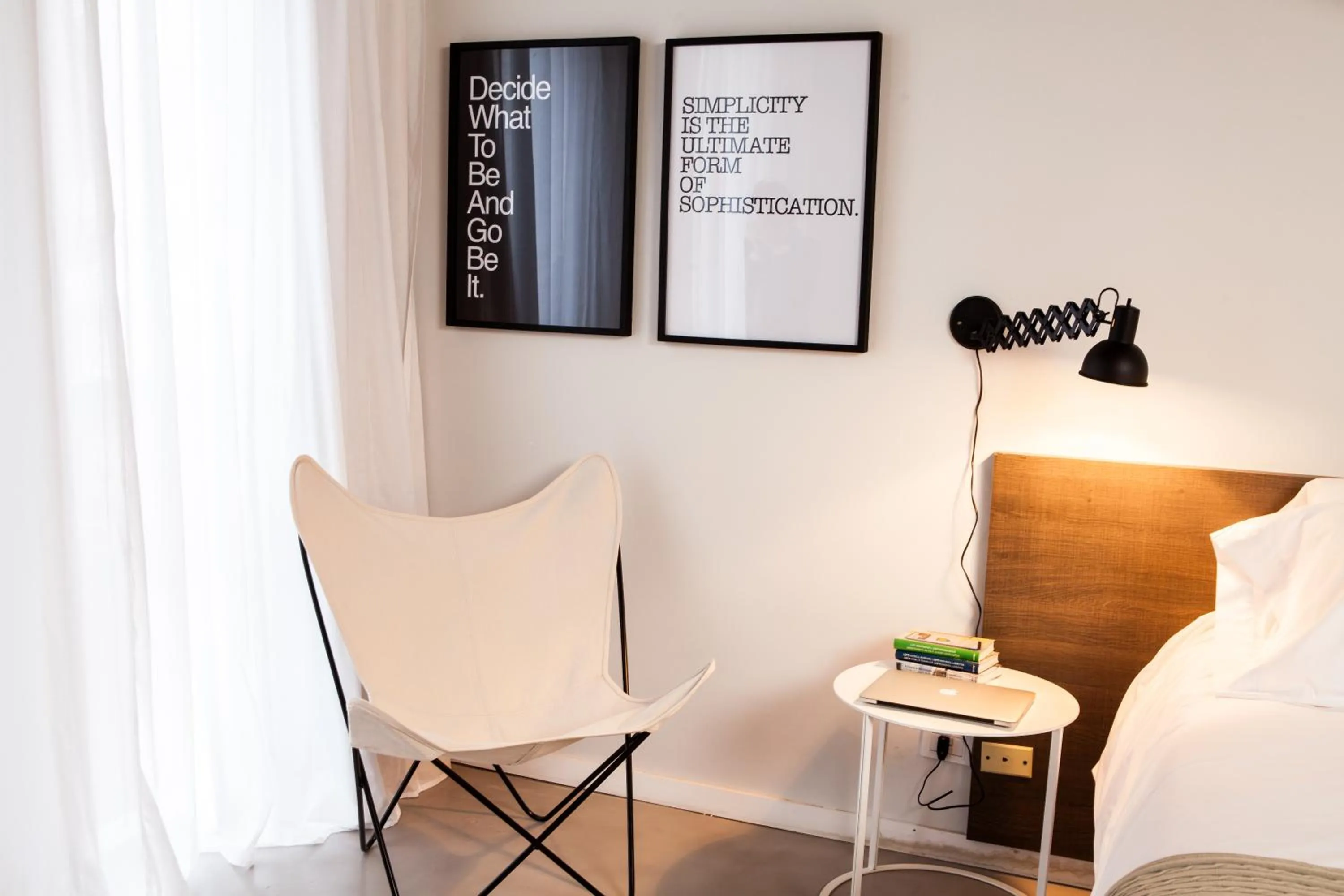 Bed in Babel Studios