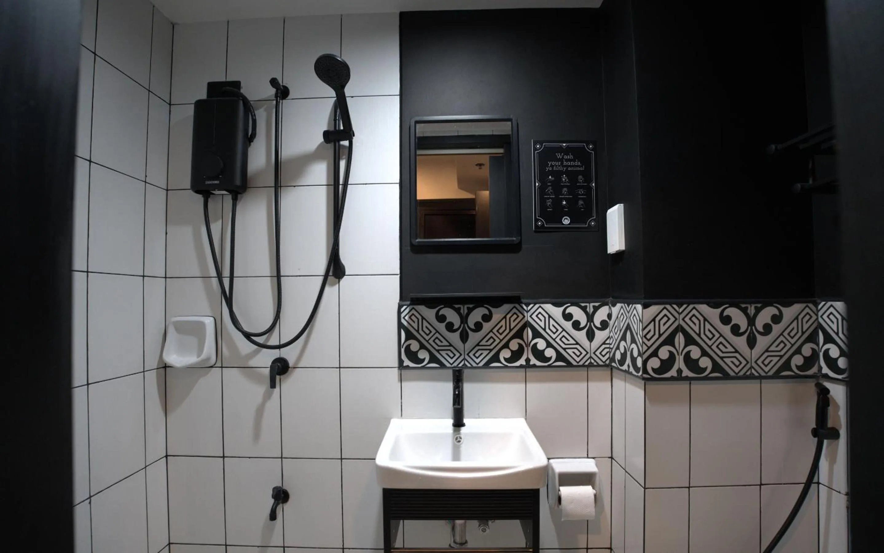 Bathroom in Mad Monkey Manila