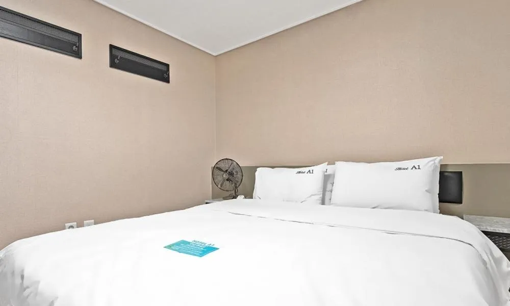 Photo of the whole room, Bed in Pohang A1 Hotel Yeongildae Branch
