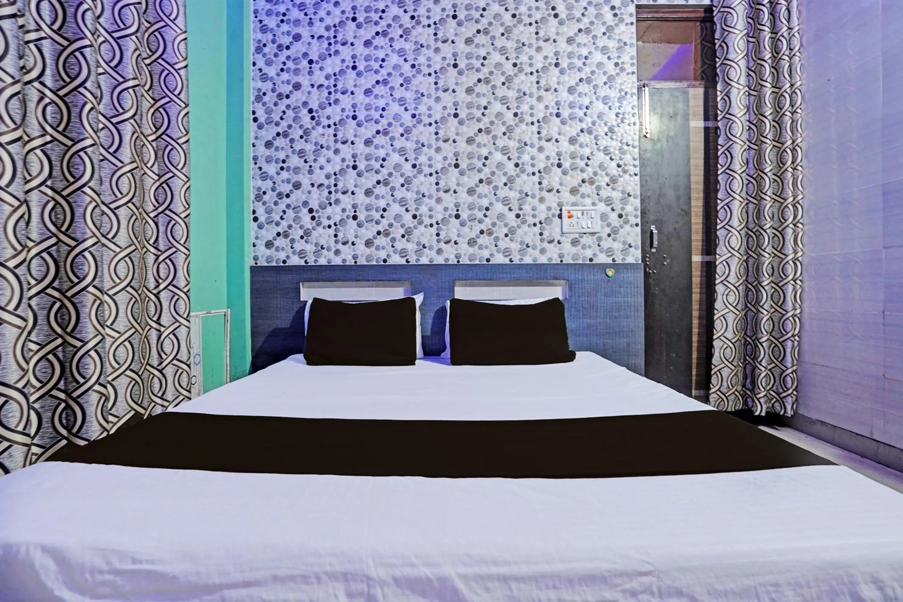 Bedroom in Hotel O Ginni