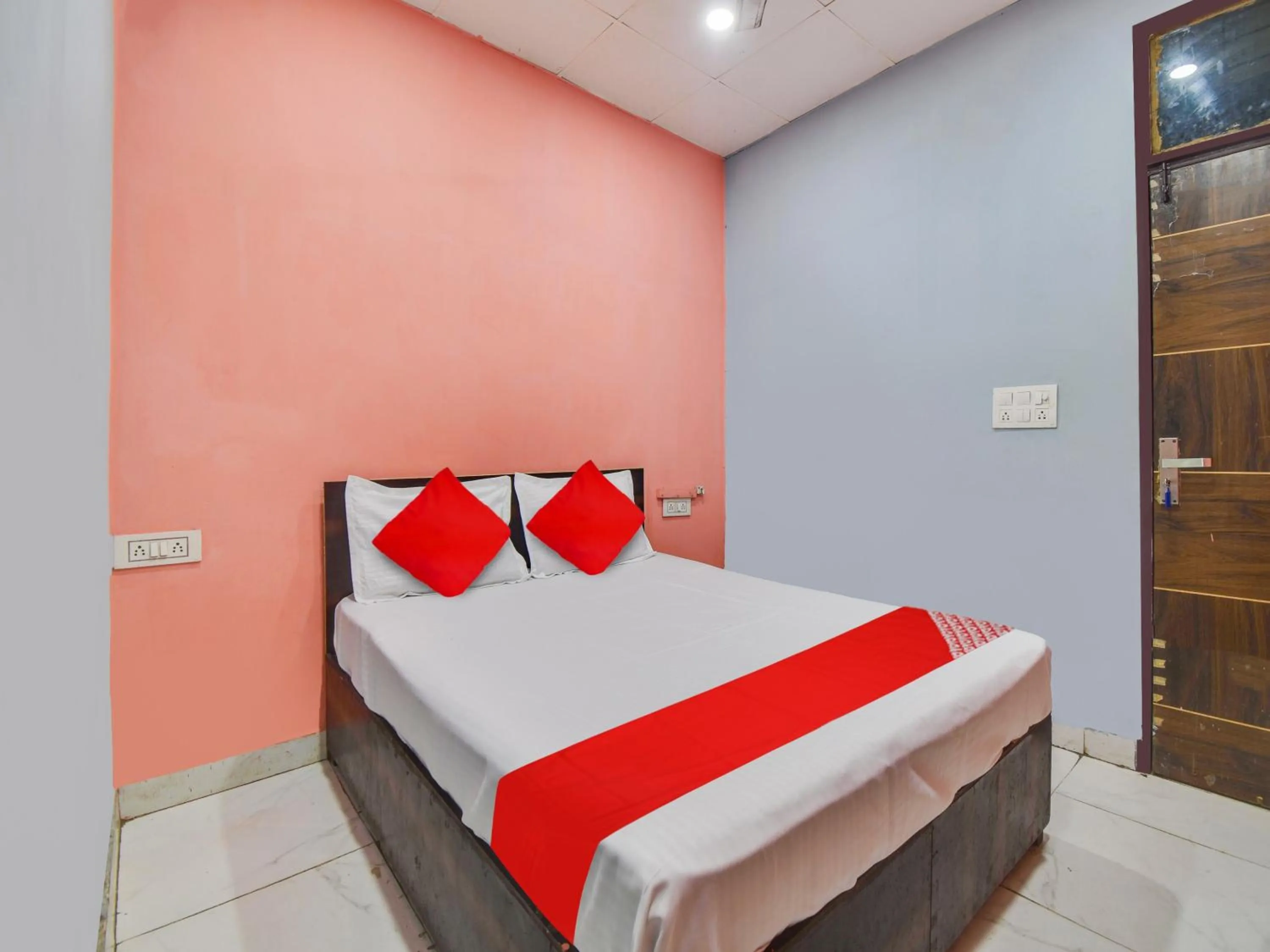Bedroom, Bed in Hotel O Dev Residency Inn