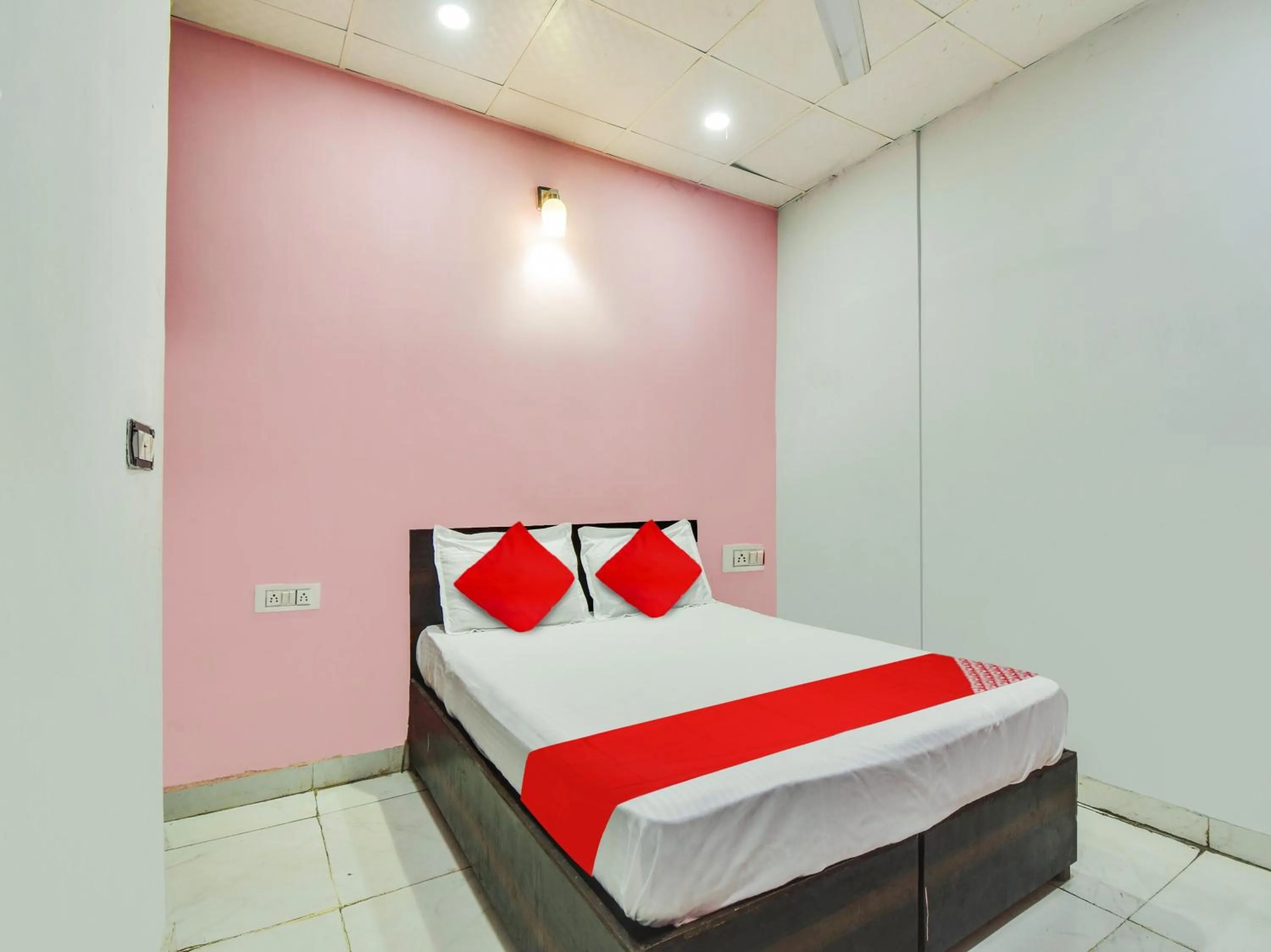 Bedroom, Bed in Hotel O Dev Residency Inn