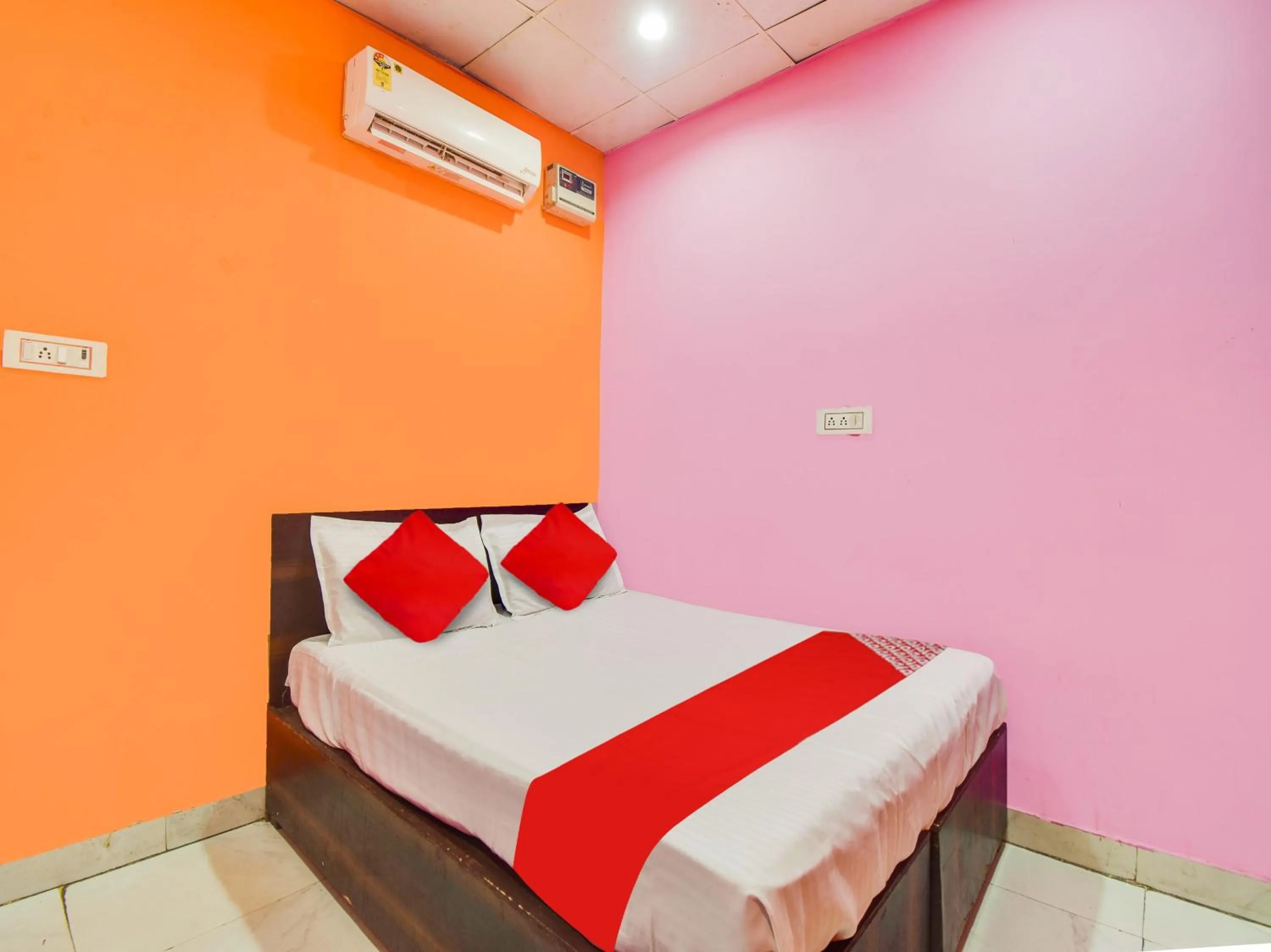 Bedroom, Bed in Hotel O Dev Residency Inn