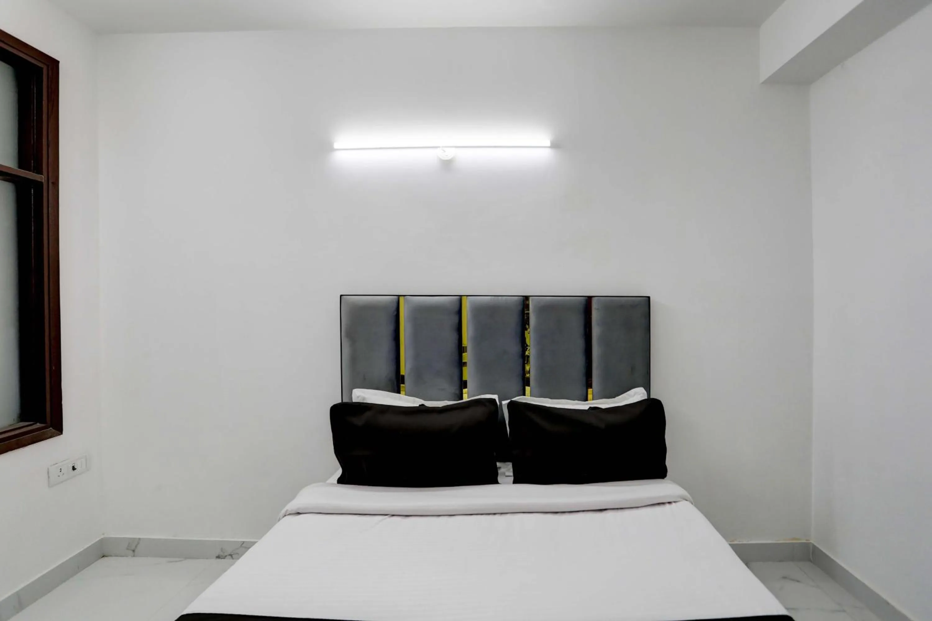 Bedroom, Bed in Super Collection O 24/7 Hotel