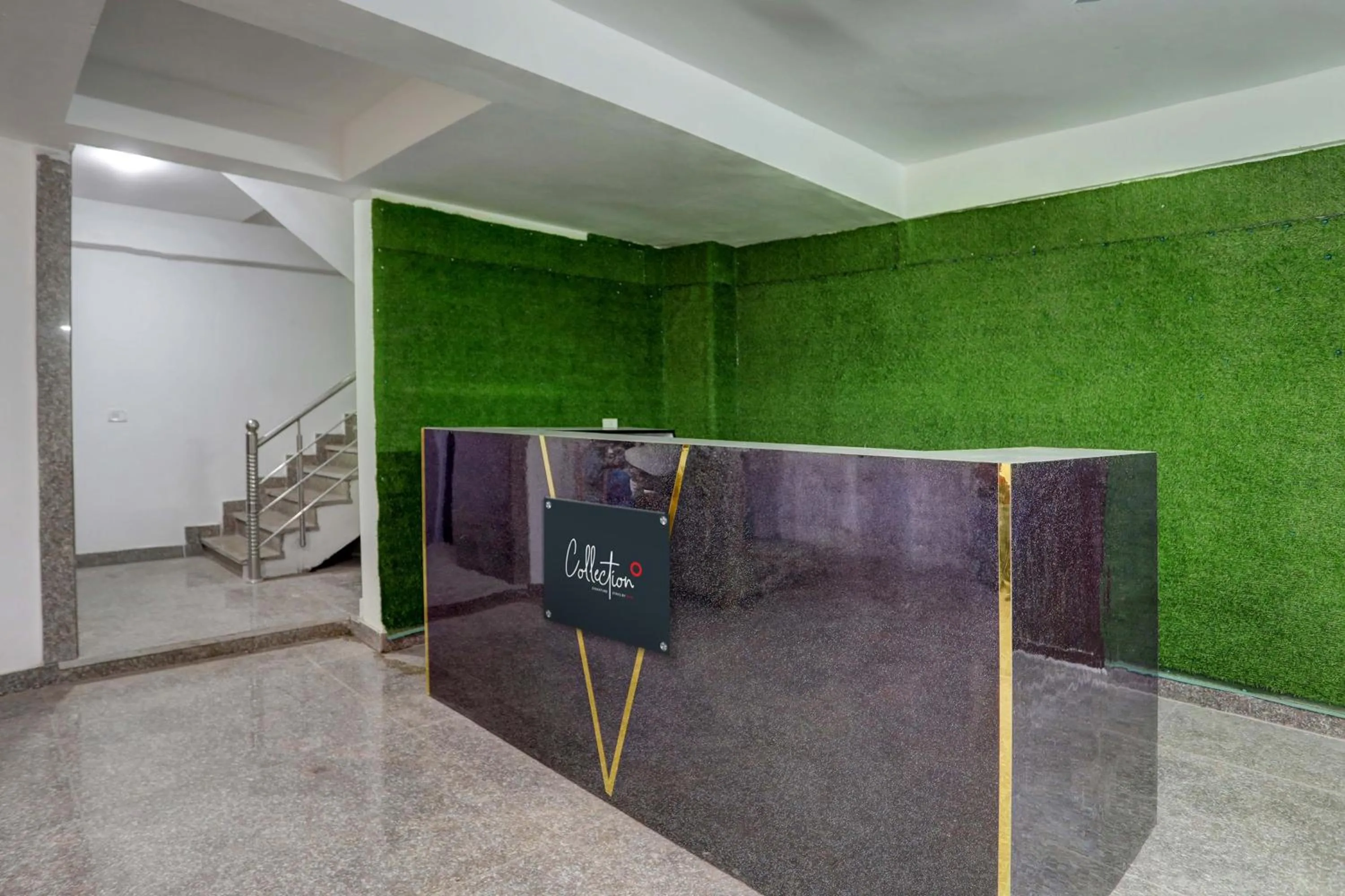 Lobby or reception in Super Collection O 24/7 Hotel