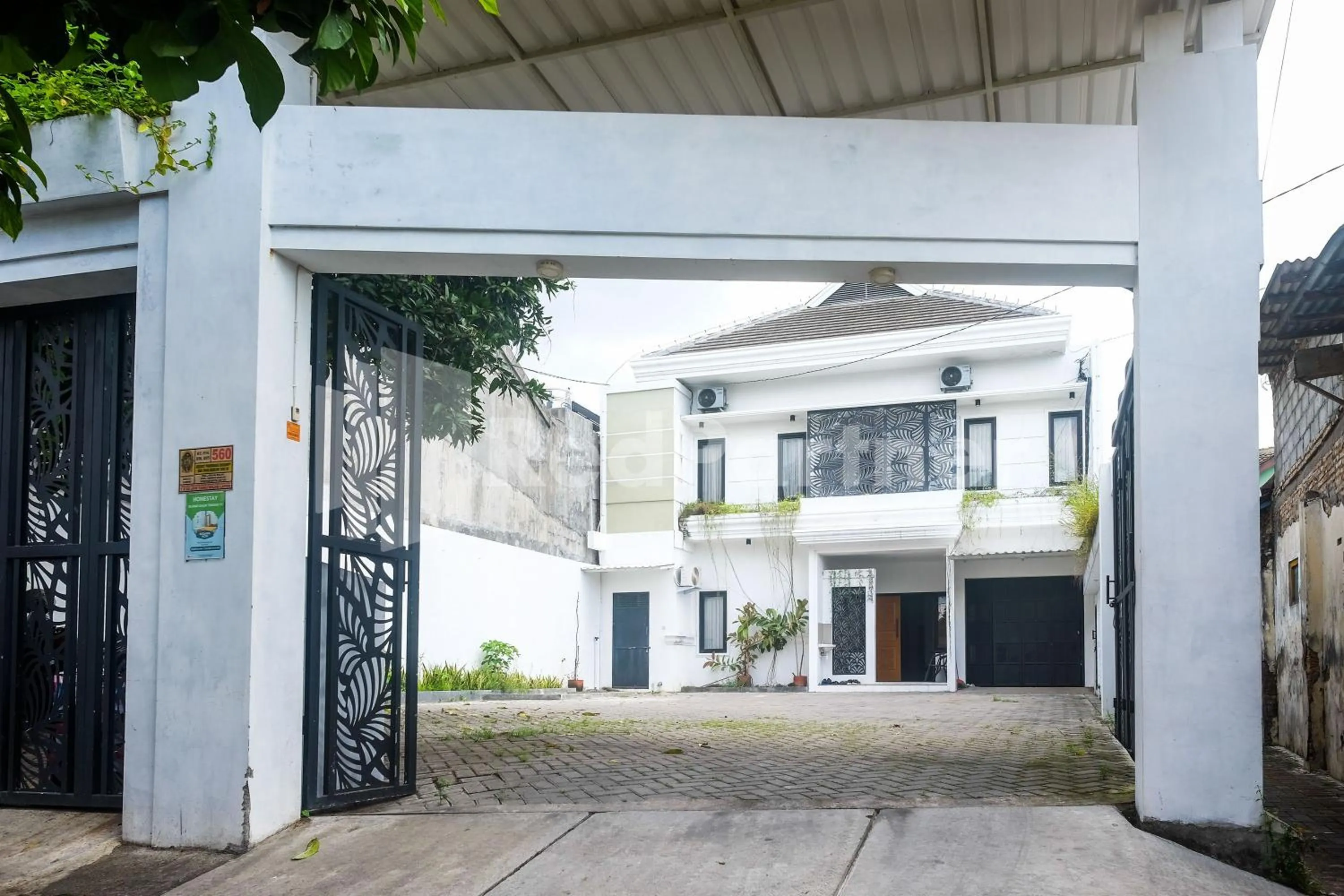 Property building in Rumah Daun Timoho Yogyakarta RedPartner